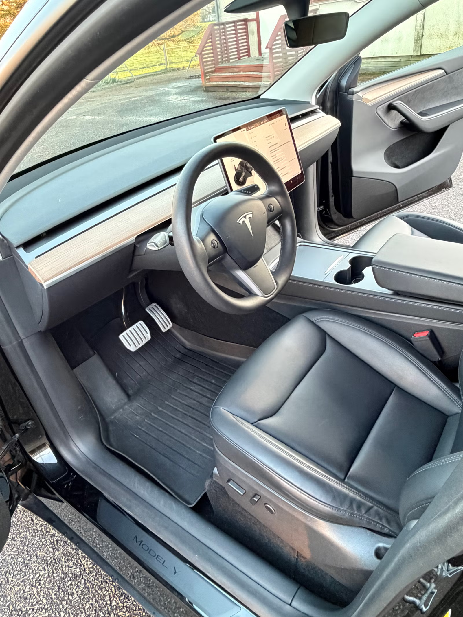 Tesla Model Y Performance 2023 36