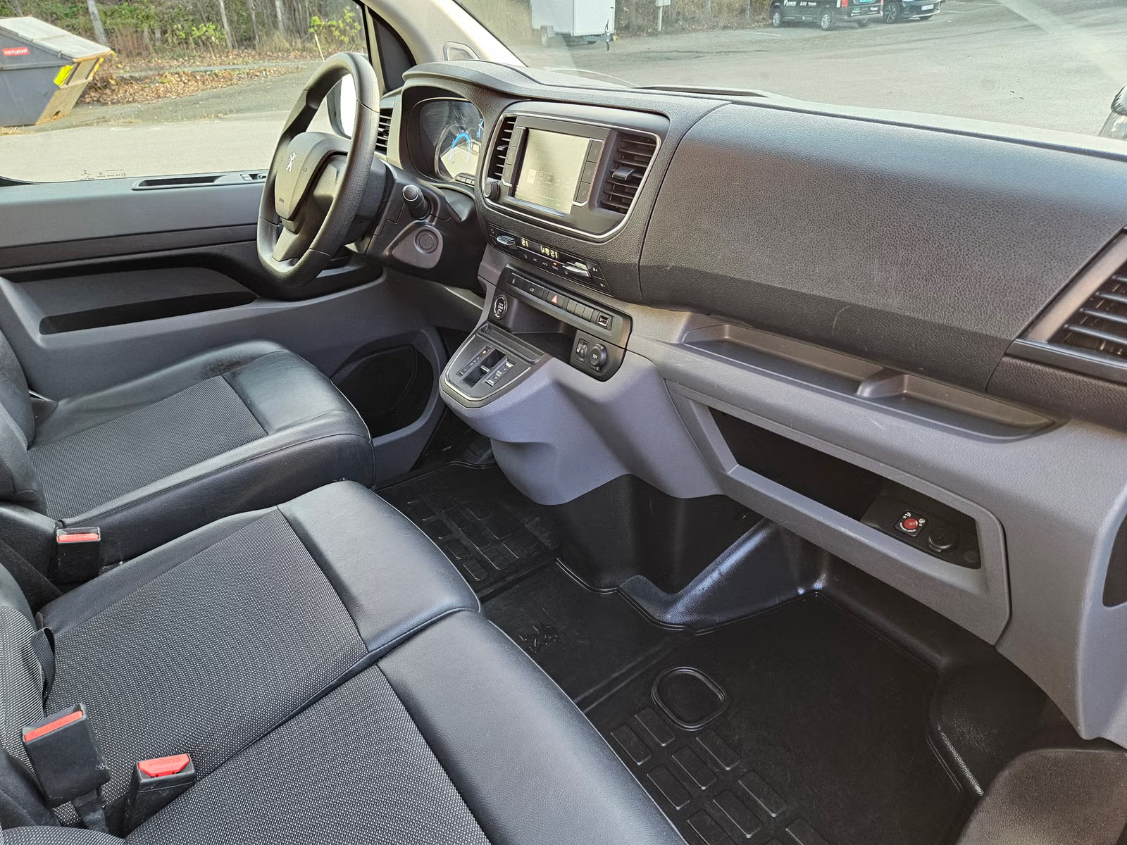 Peugeot e-Expert 2021 4