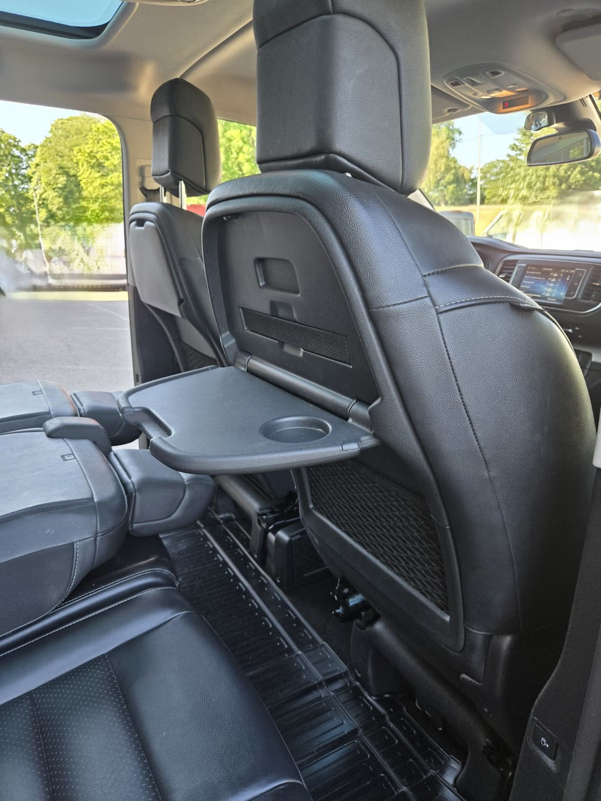 Peugeot Traveller Executive Family 2021 17