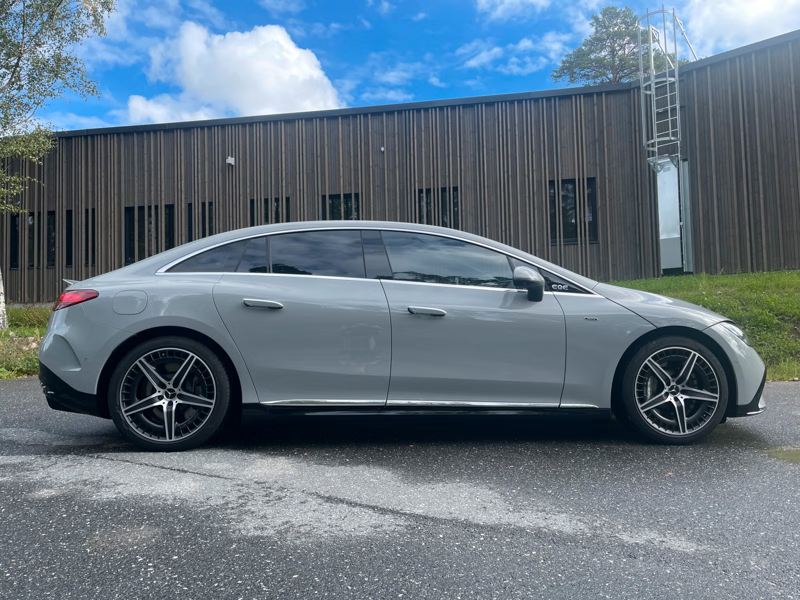 Mercedes-Benz EQE 2022 1