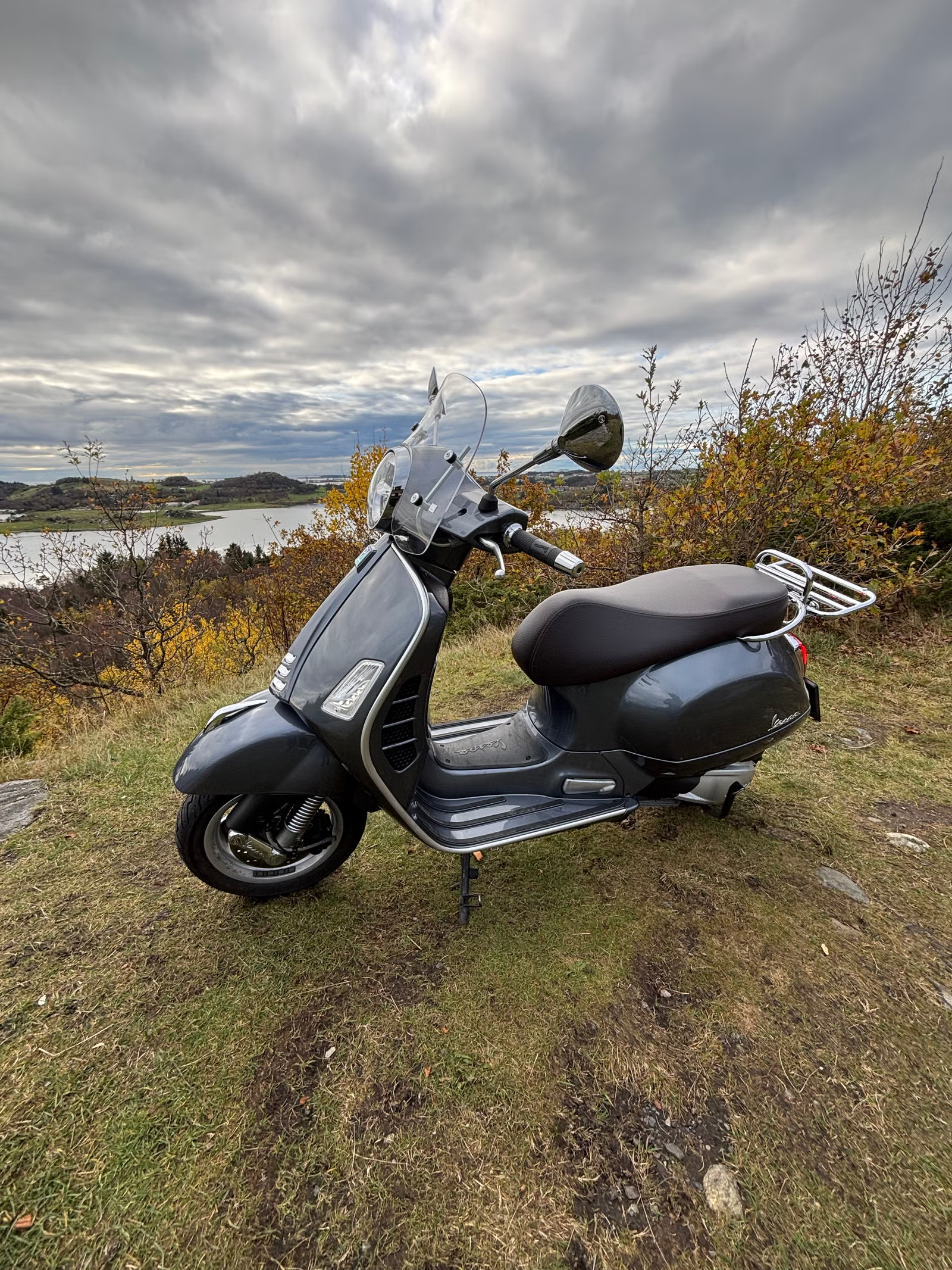 Vespa GTS 300 Touring HPE 2021 2