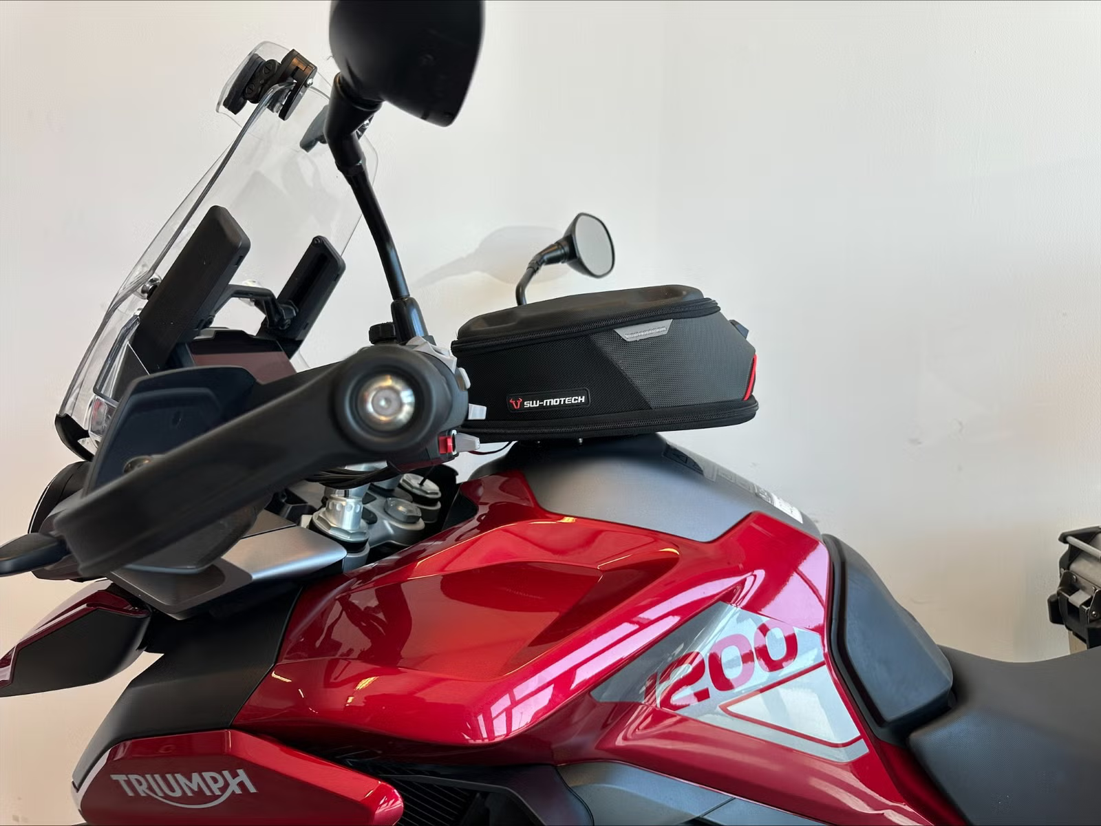 Triumph Tiger 1200 GT PRO 2024 4