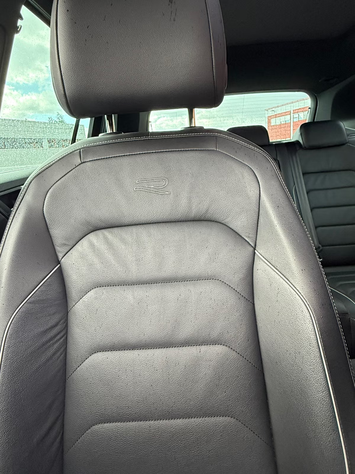 Volkswagen Tiguan eHybrid R-Line 2023 11