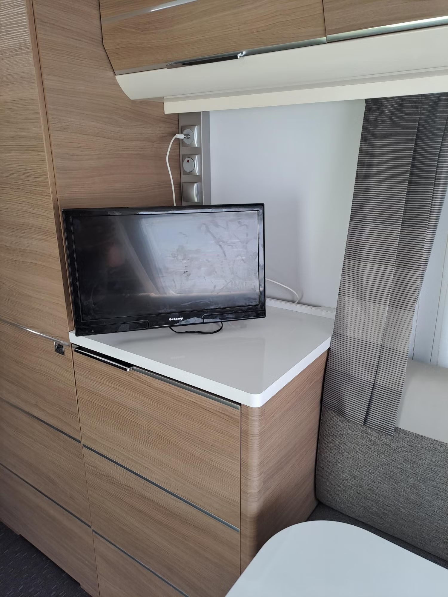 Adria Adora 593 UK 2019 13