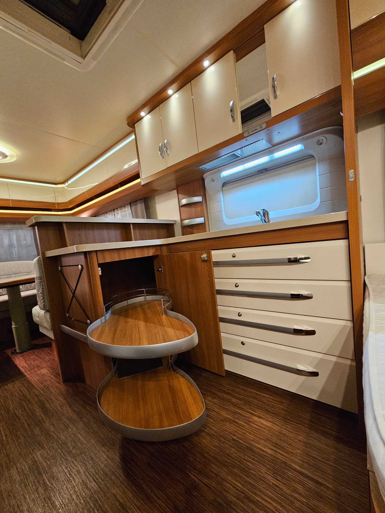 Hobby 560 CFE Excellent 2013 17