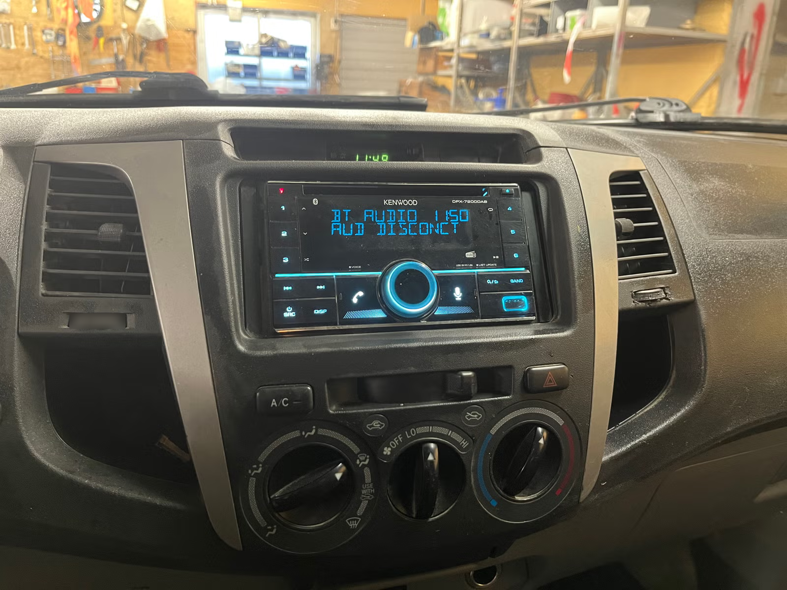 Toyota HiLux 2010 11