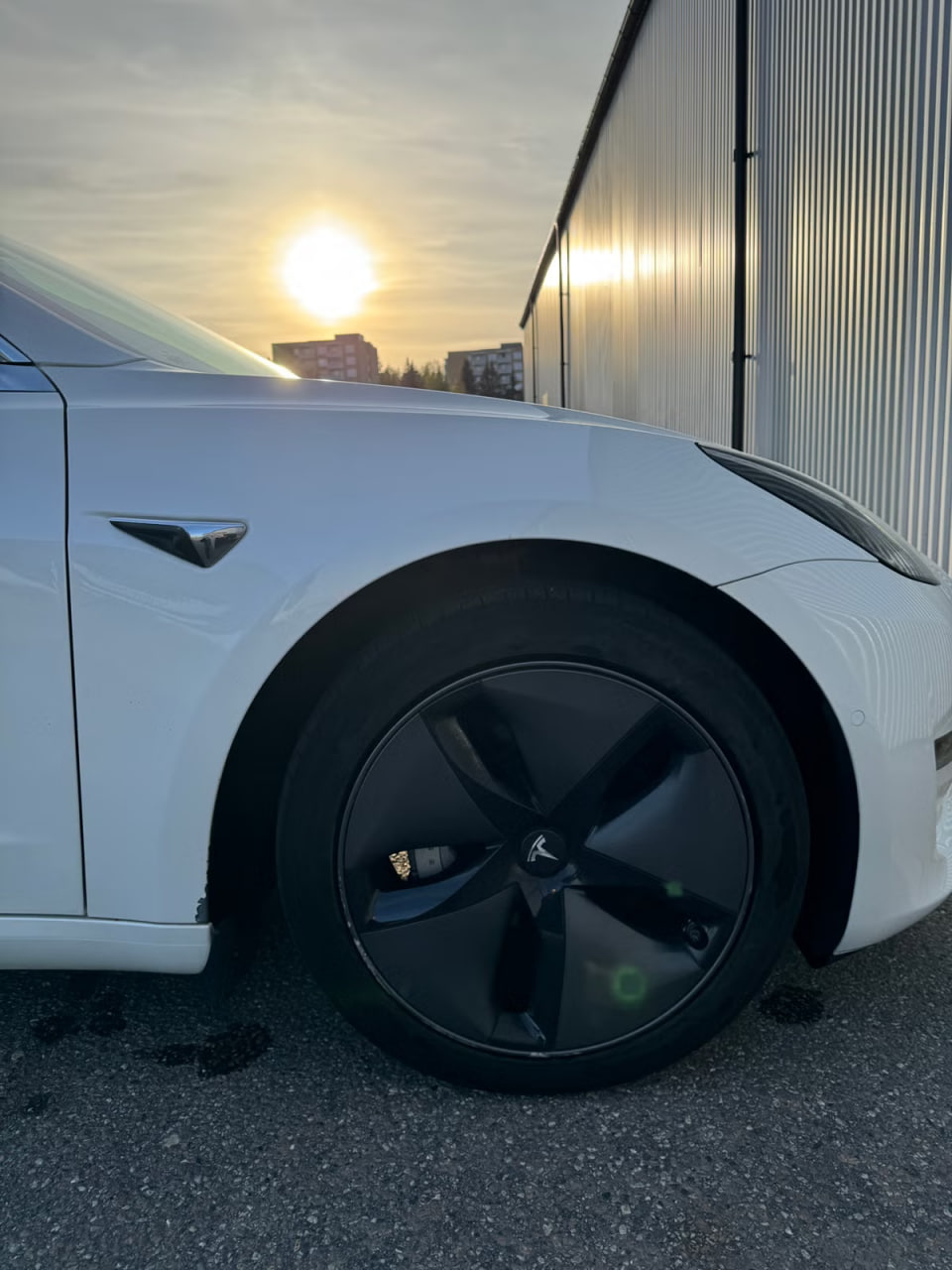 Tesla Model 3 Long Range AWD 2019 16
