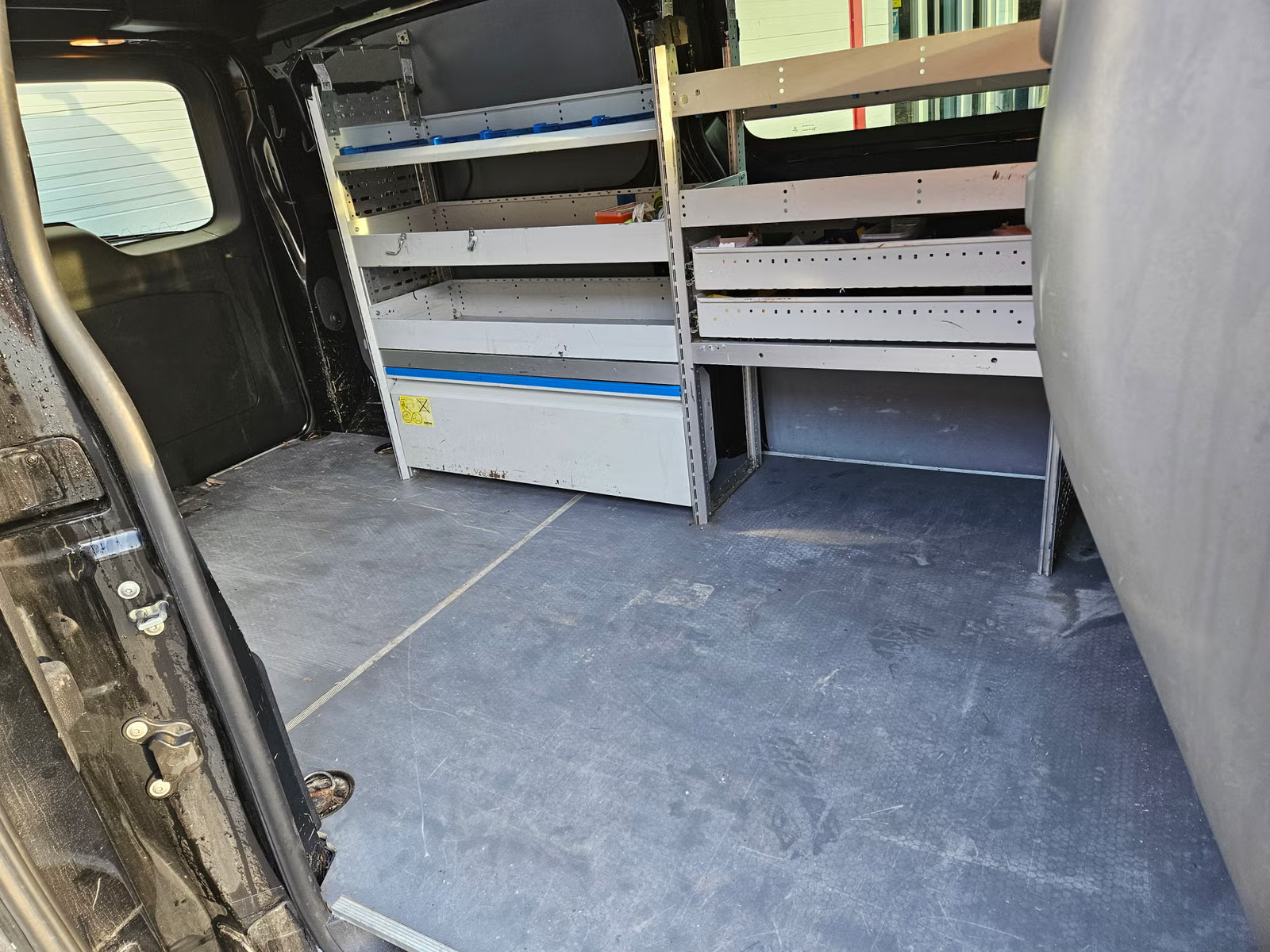 Peugeot e-Expert 2021 14