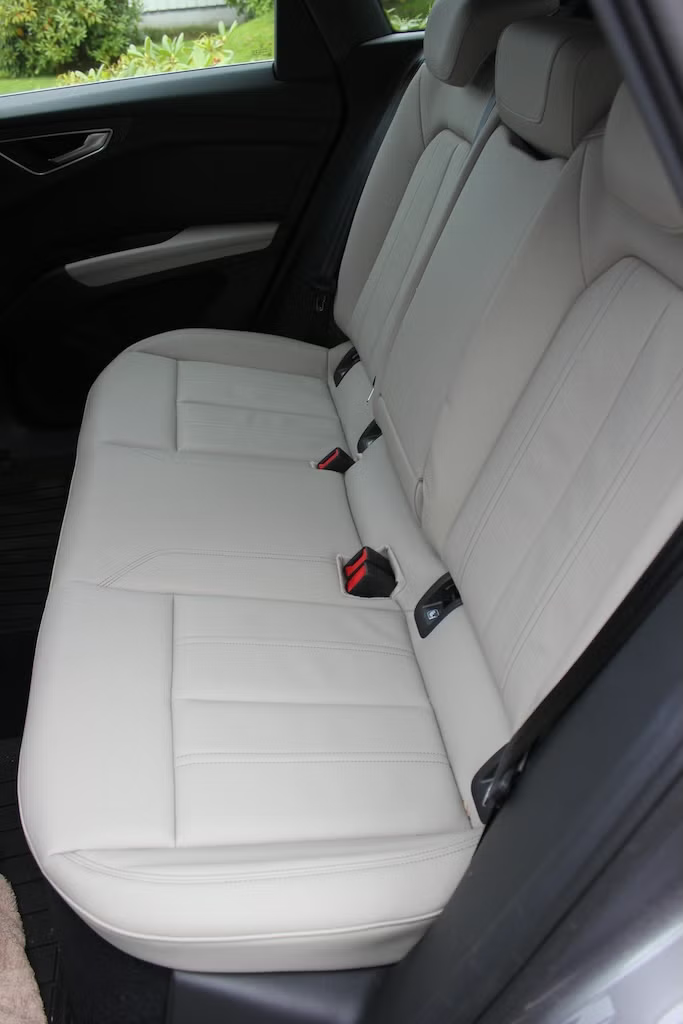 Audi Q4 e-tron 50 quattro Business plus 2022 6