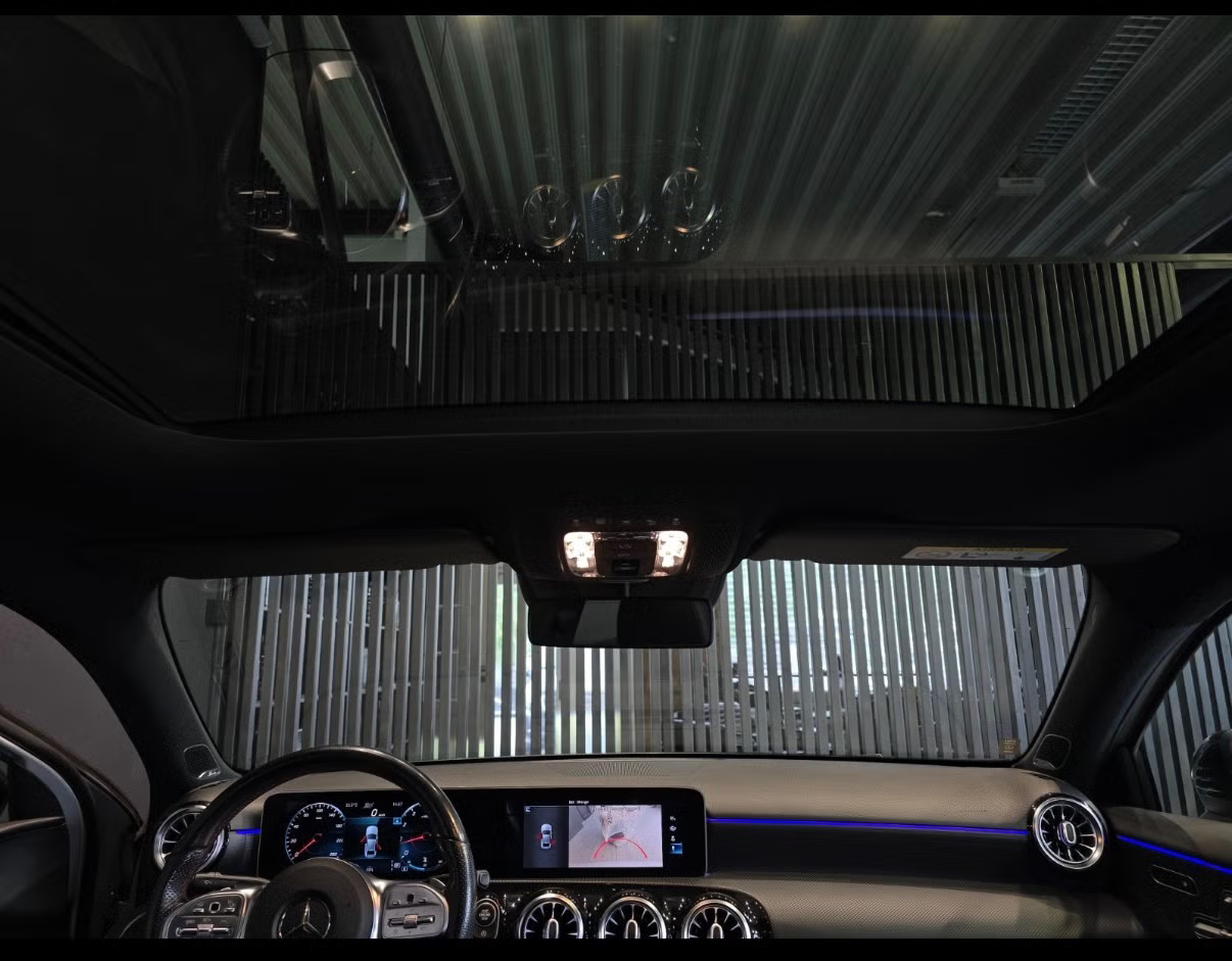 Mercedes-Benz A200 Sedan (AMG) 2019 31