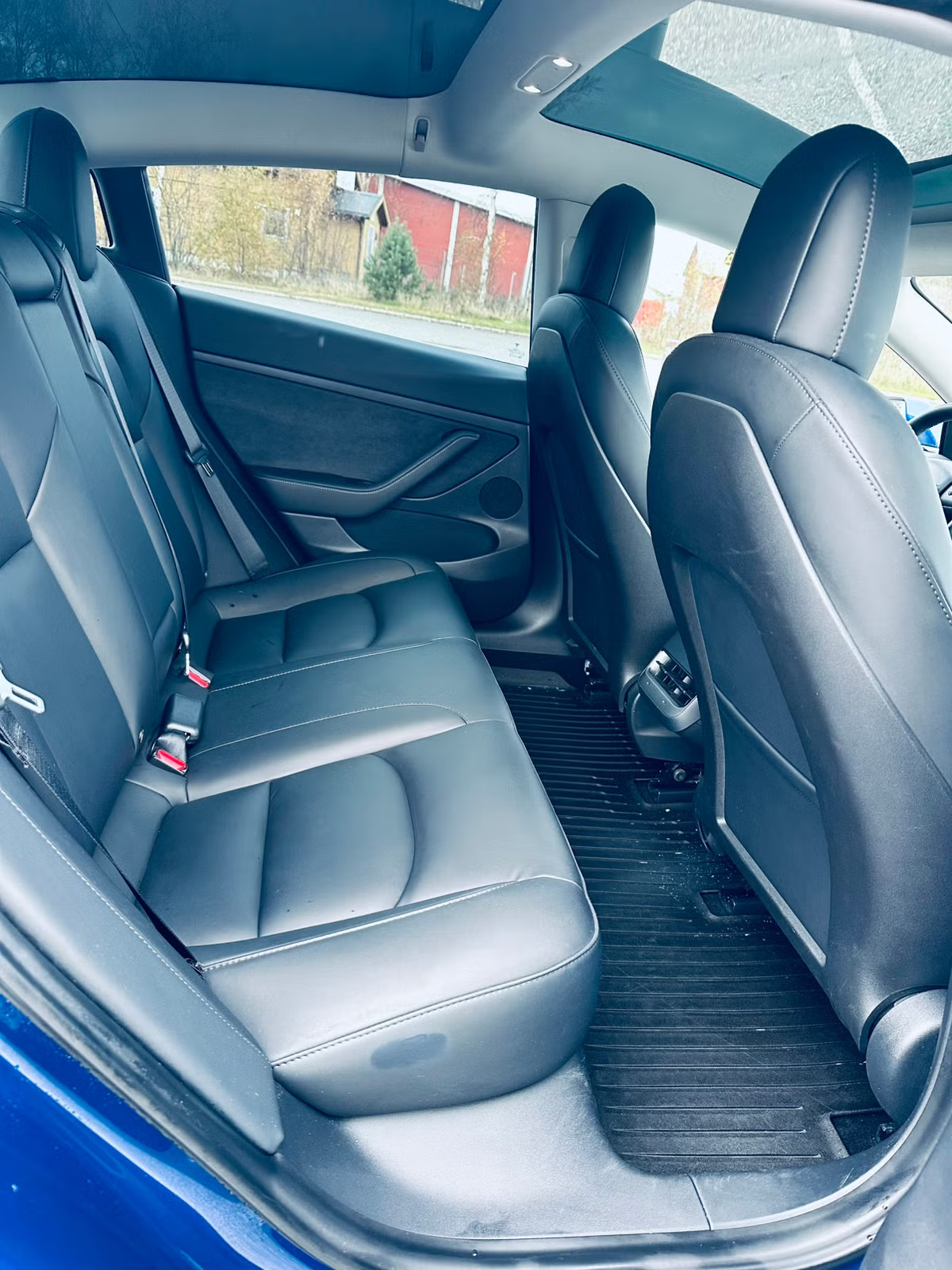 Tesla Model 3 2021 3