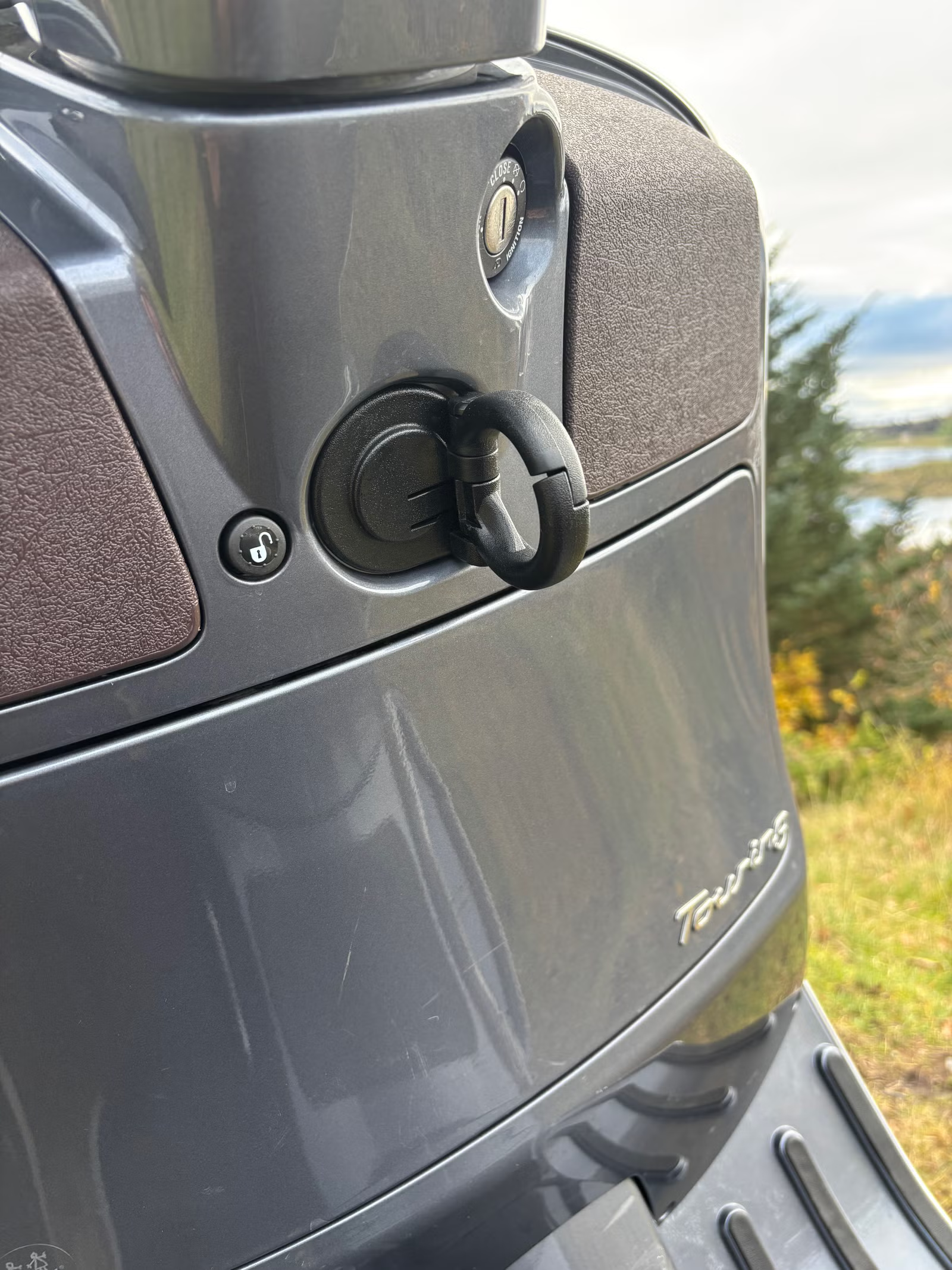 Vespa GTS 300 Touring HPE 2021 11