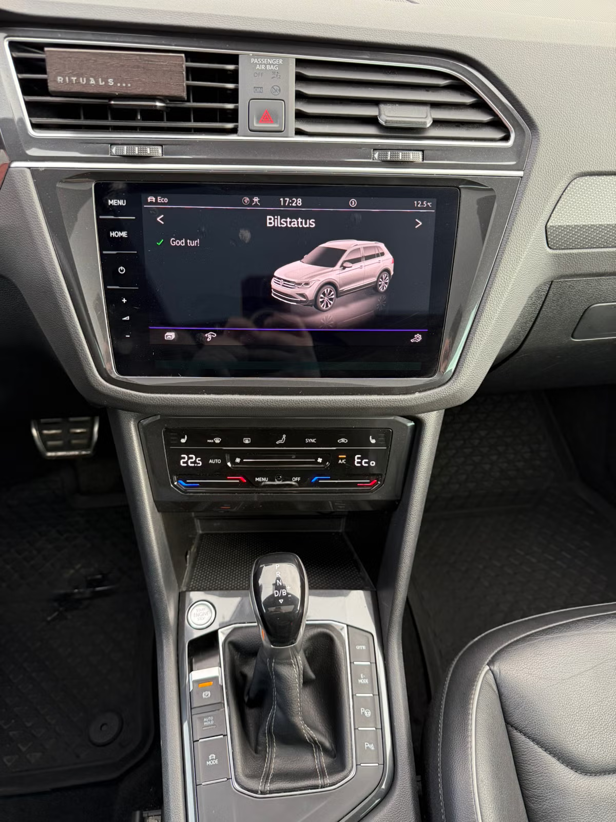 Volkswagen Tiguan eHybrid R-Line 2023 28