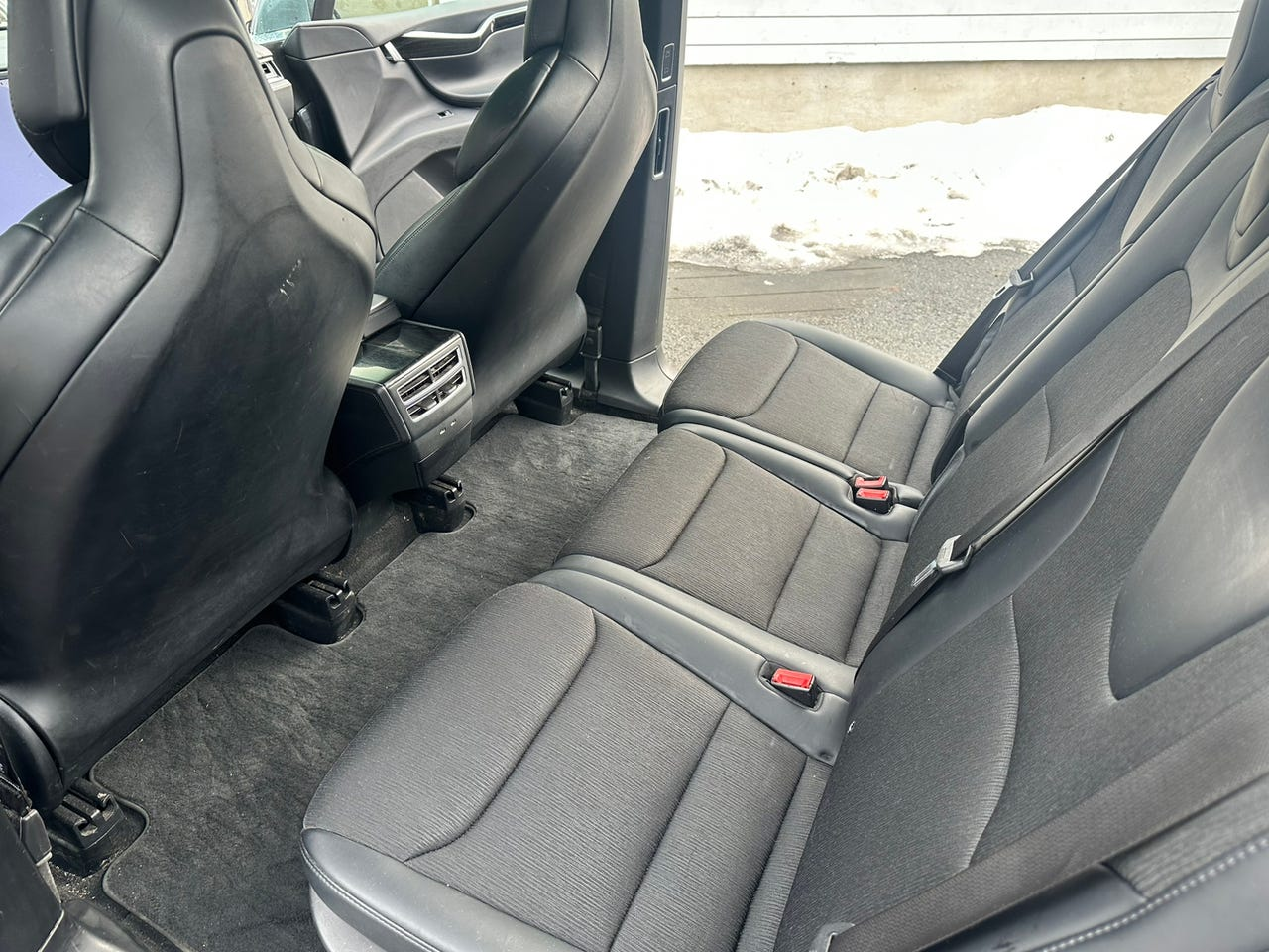 Tesla Model X 2018 22