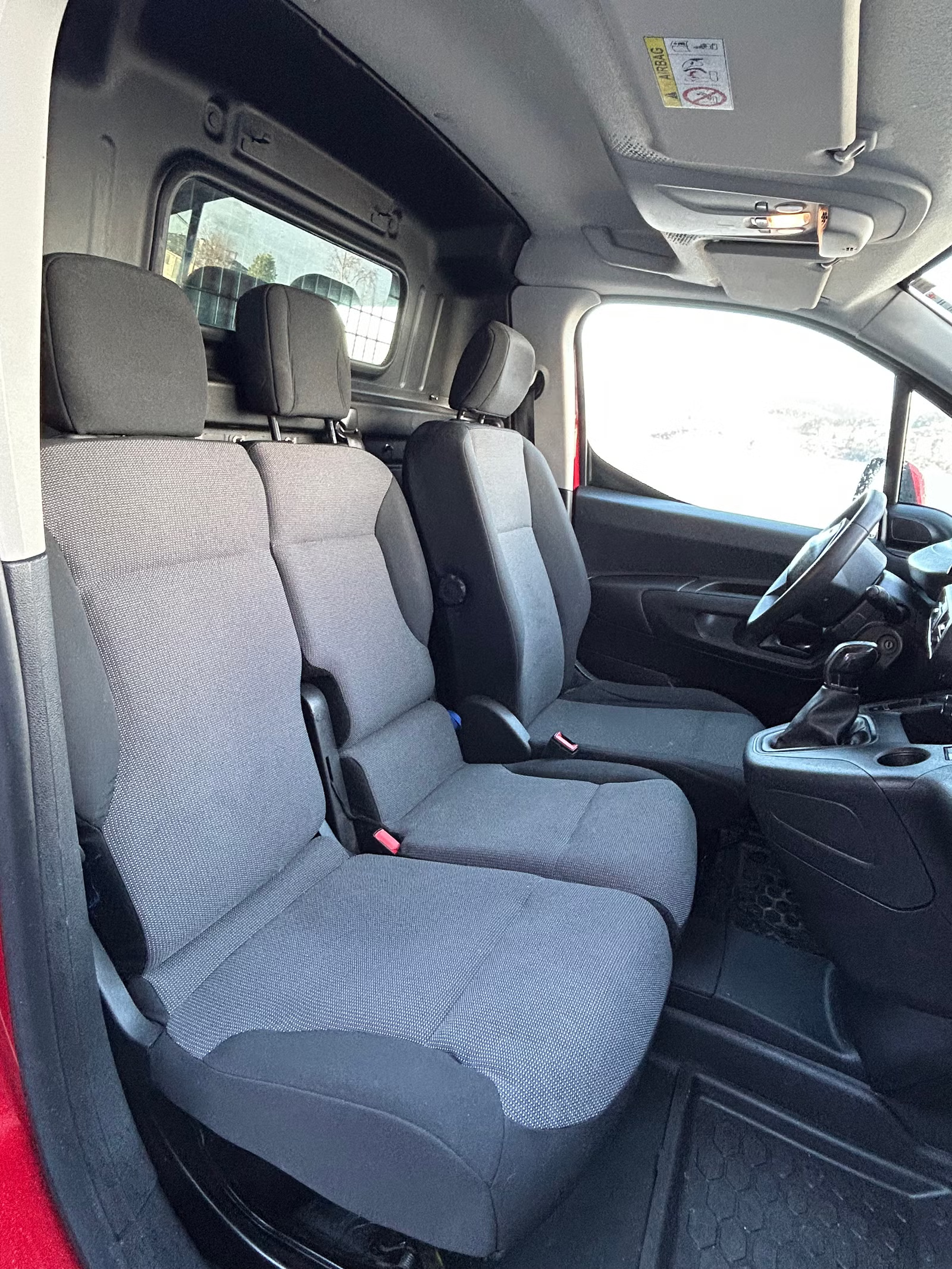 Peugeot Partner 2019 9