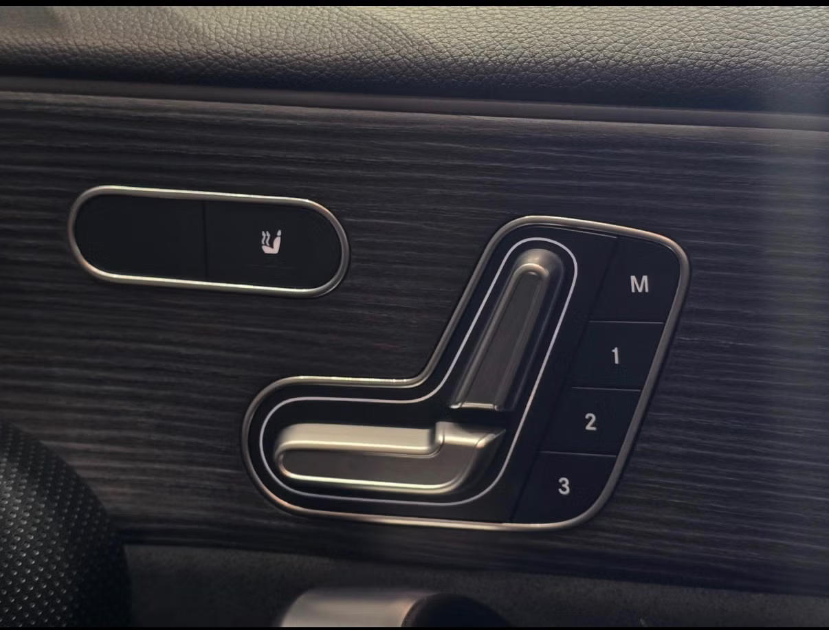 Mercedes-Benz A200 Sedan (AMG) 2019 7