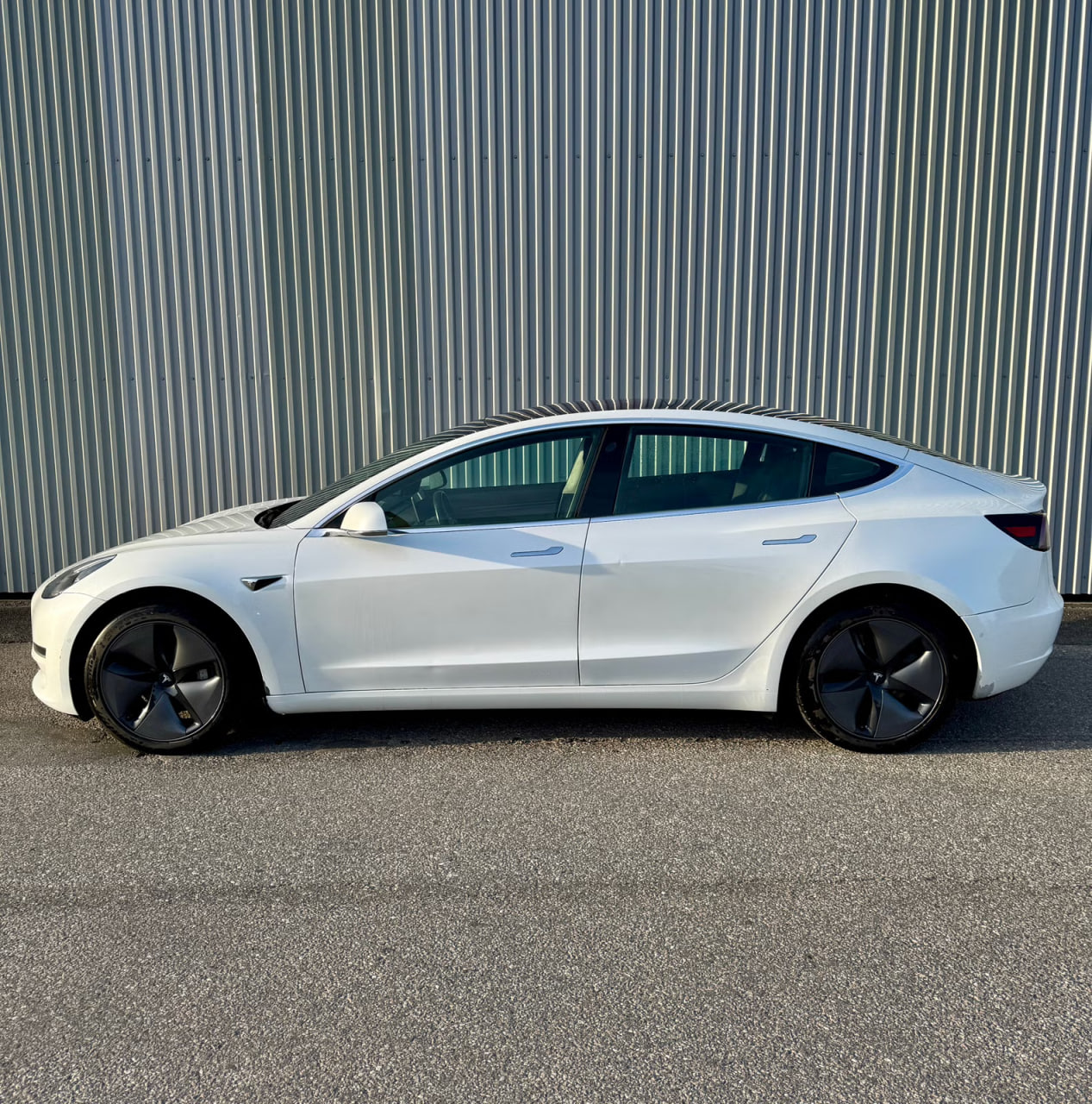 Tesla Model 3 Long Range AWD 2019 4