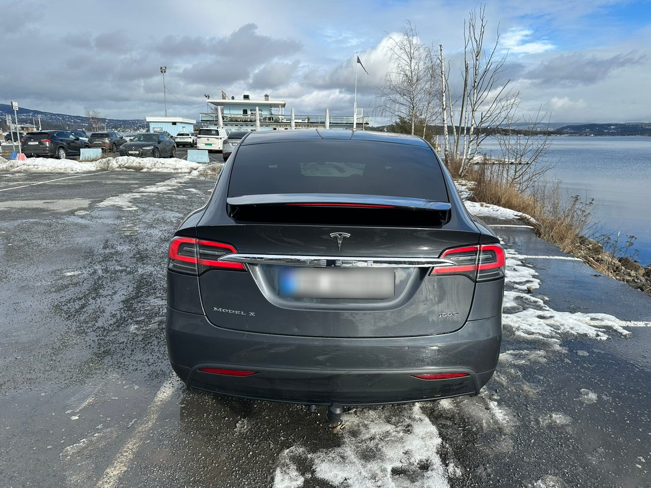 Tesla Model X 2018 2