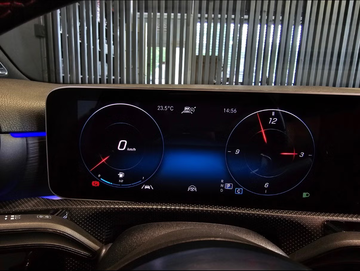 Mercedes-Benz A200 Sedan (AMG) 2019 15