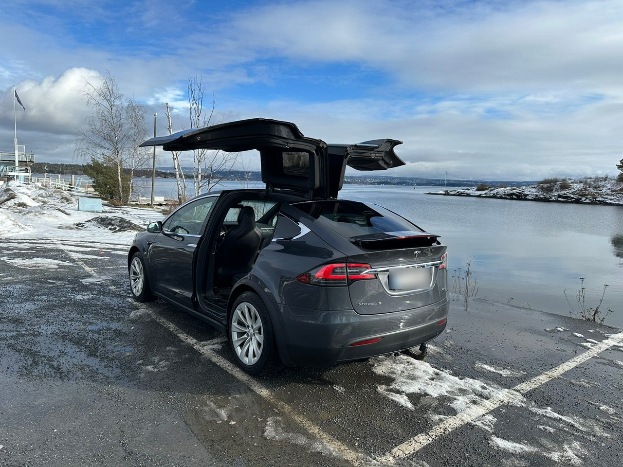 Tesla Model X 2018 15