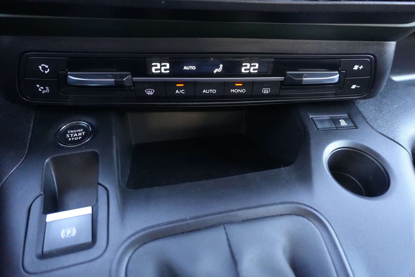 Citroen Berlingo Multispace XTR 2019 24