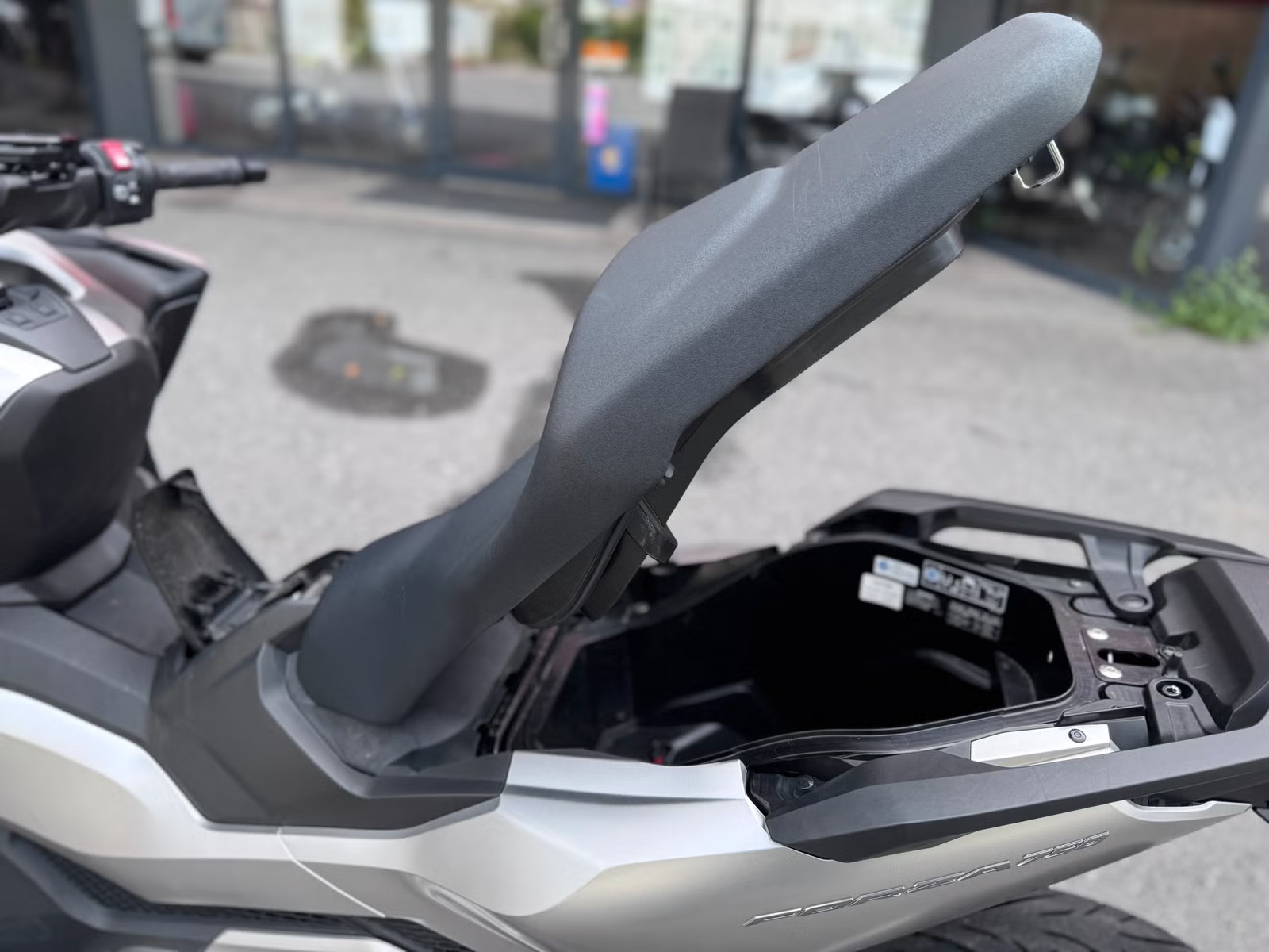 Honda Forza 750 2021 15