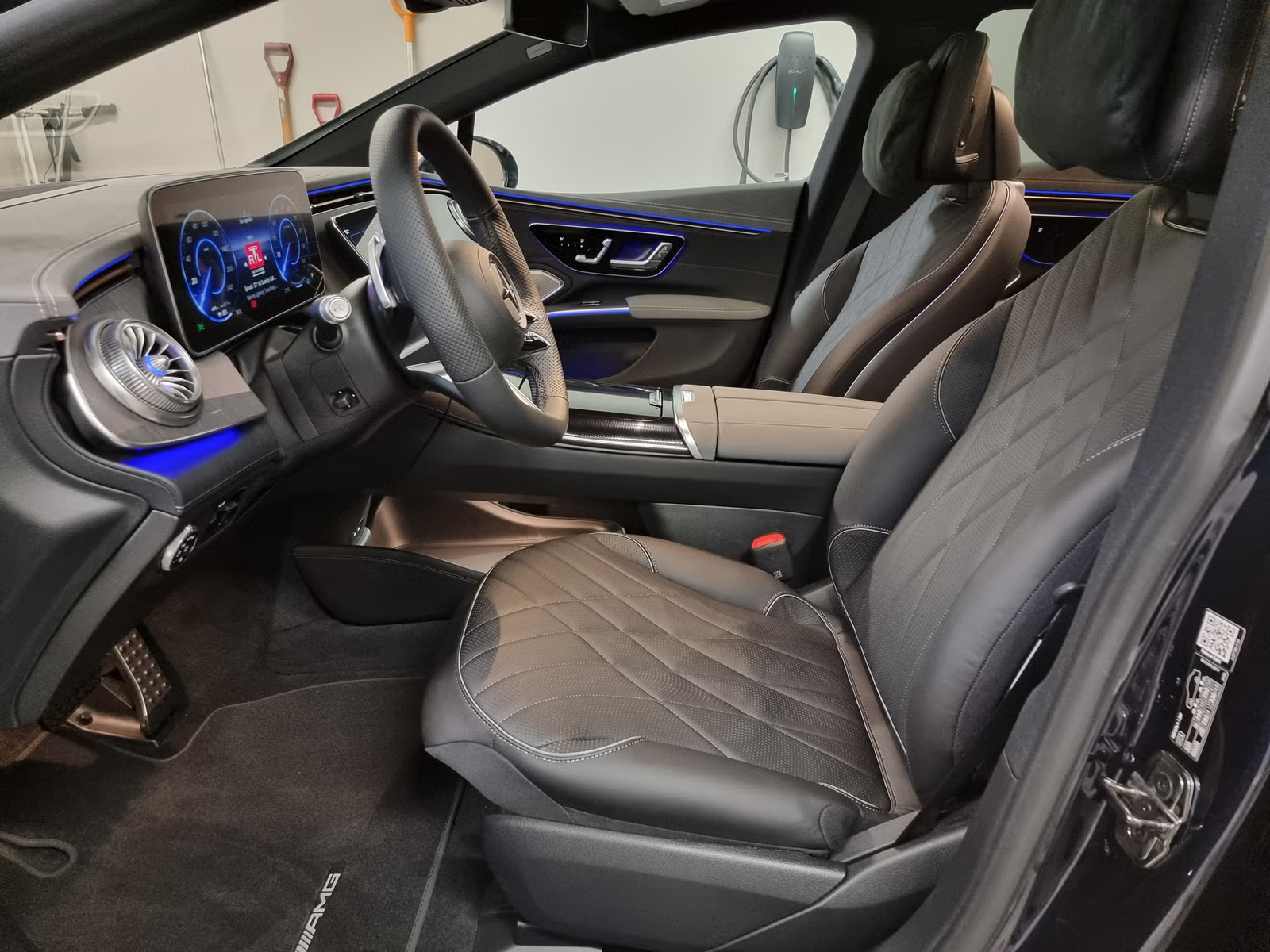 Mercedes-Benz EQS 2023 27