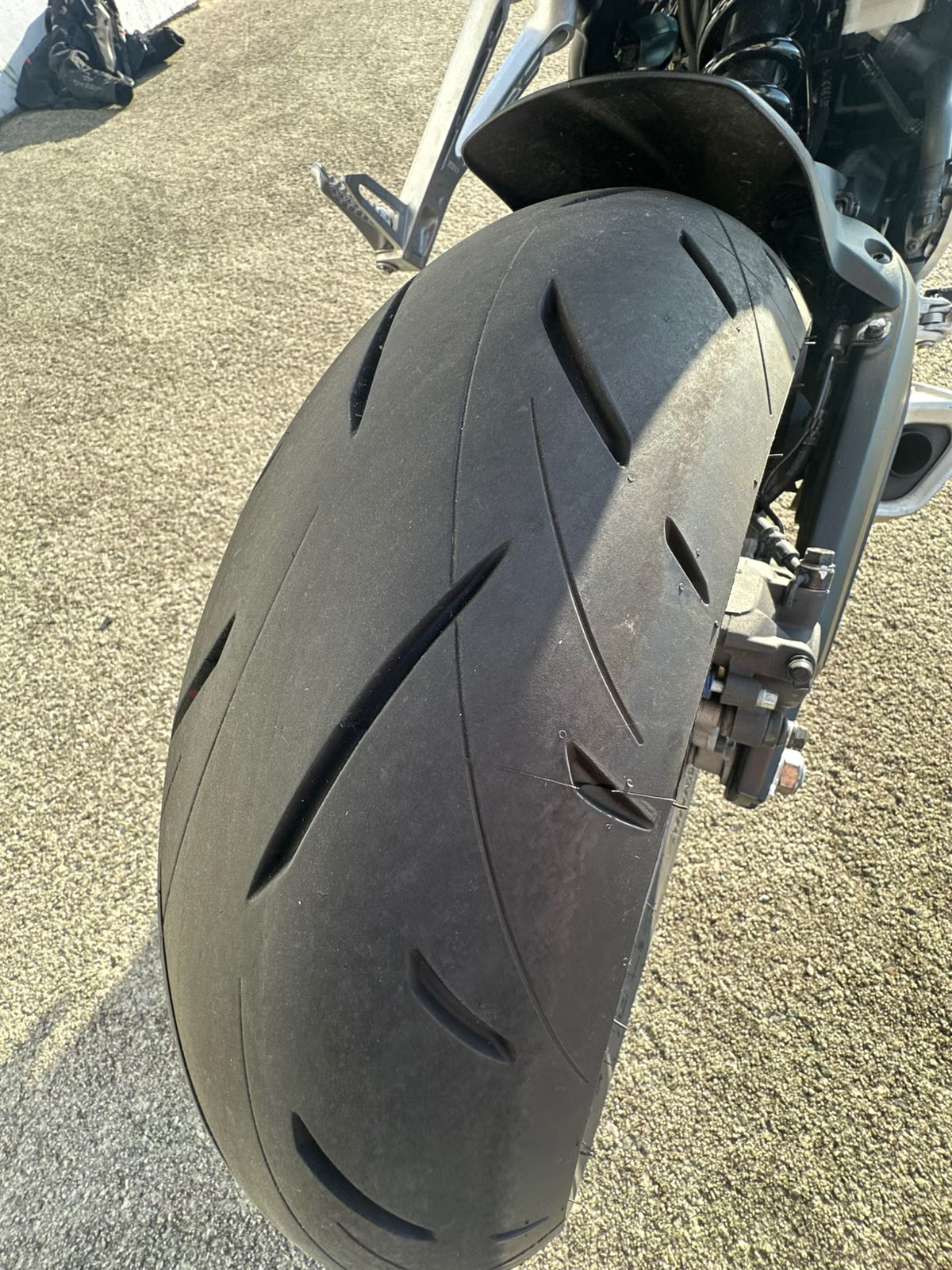 Honda CB 650 R 2025 33