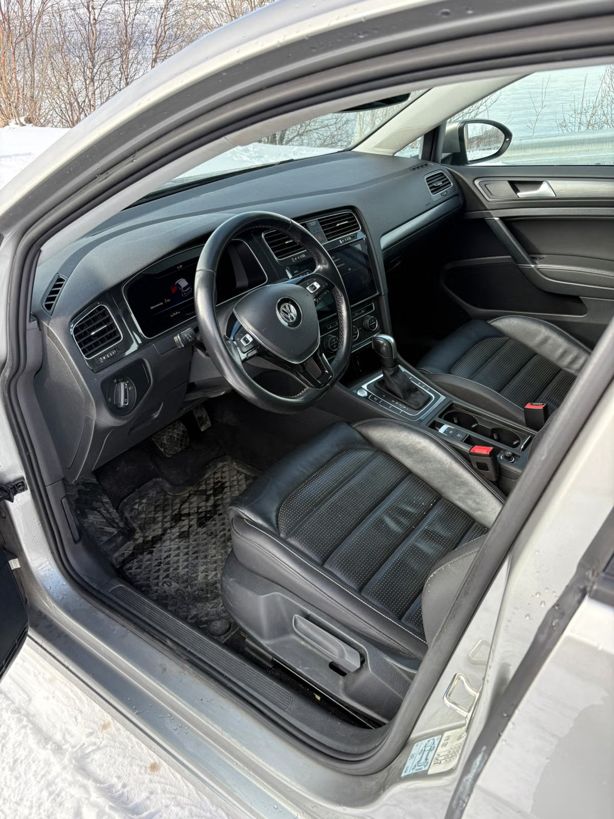 Volkswagen Golf 2020 12