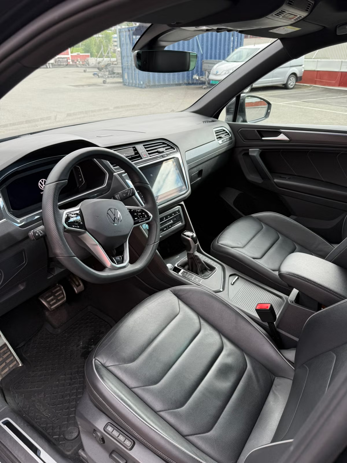 Volkswagen Tiguan eHybrid R-Line 2023 26