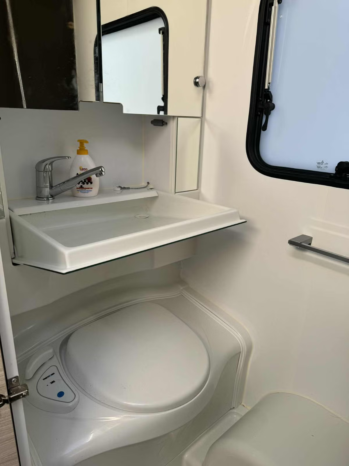 Adria Altea 502 UL 2022 14