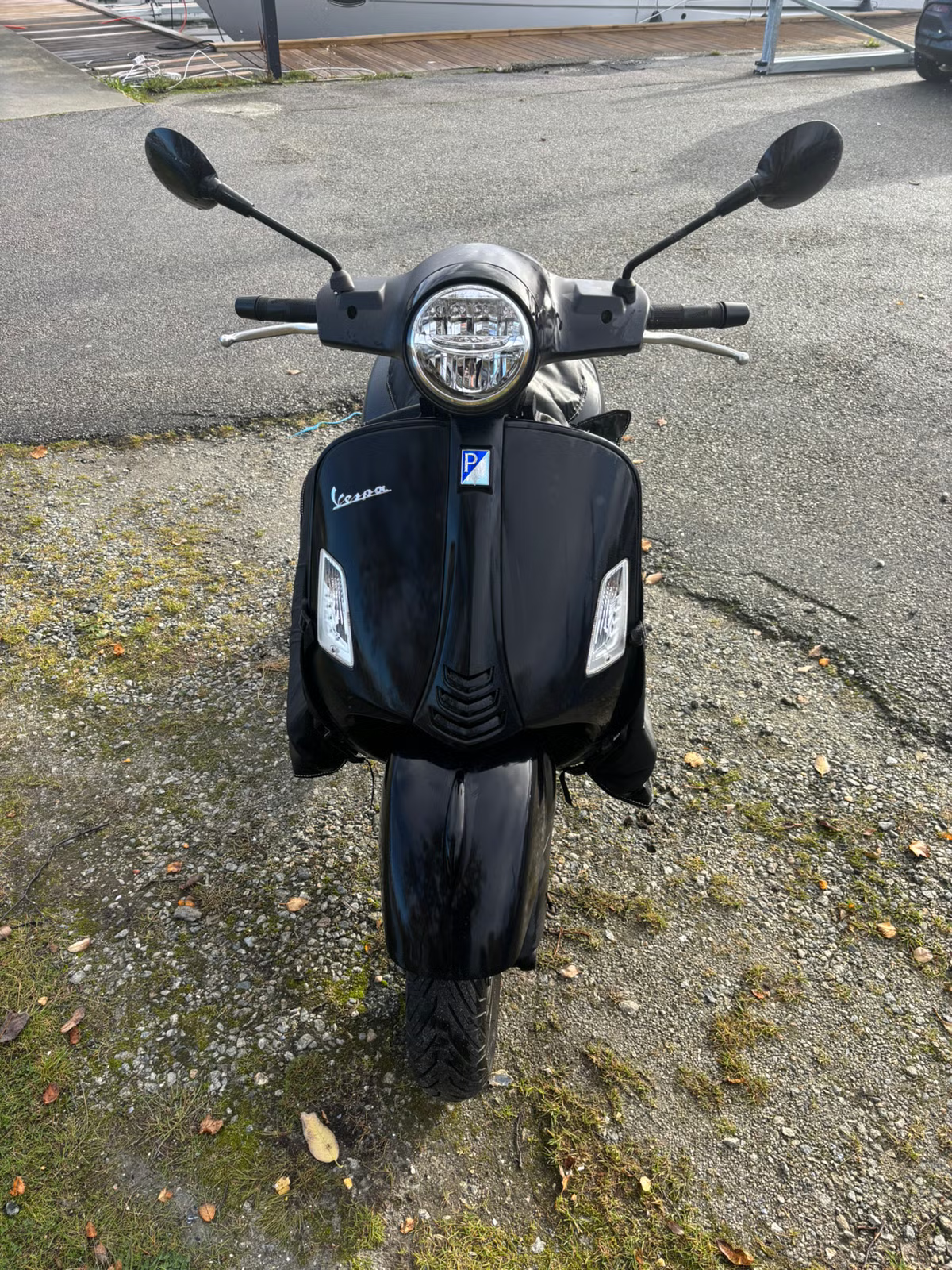 Vespa GTS 300 Notte 2020 1