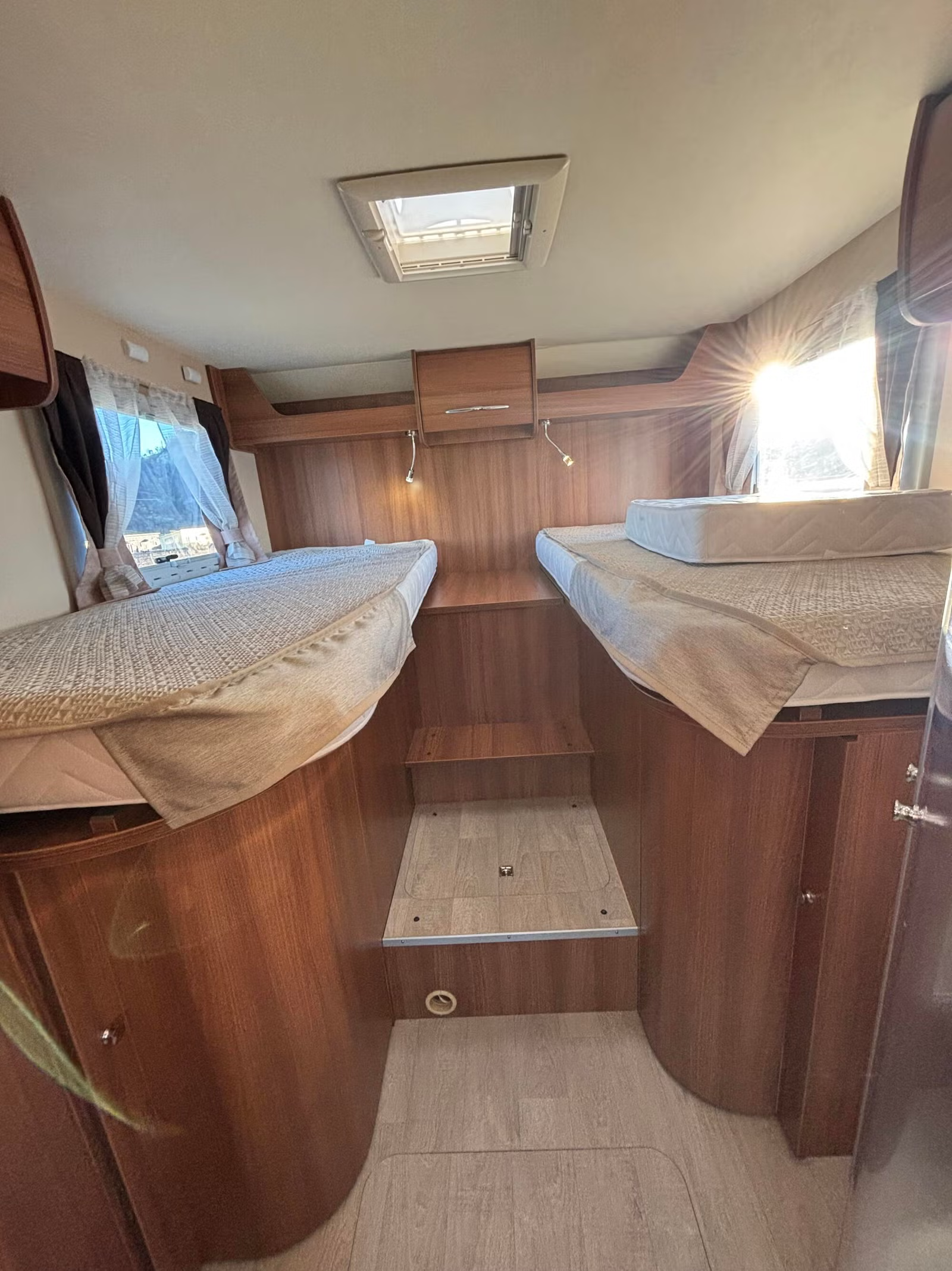 Challenger Sirius 3097 2015 12