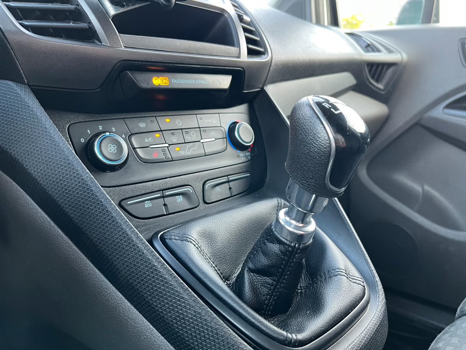 Ford Transit Connect 2019 22