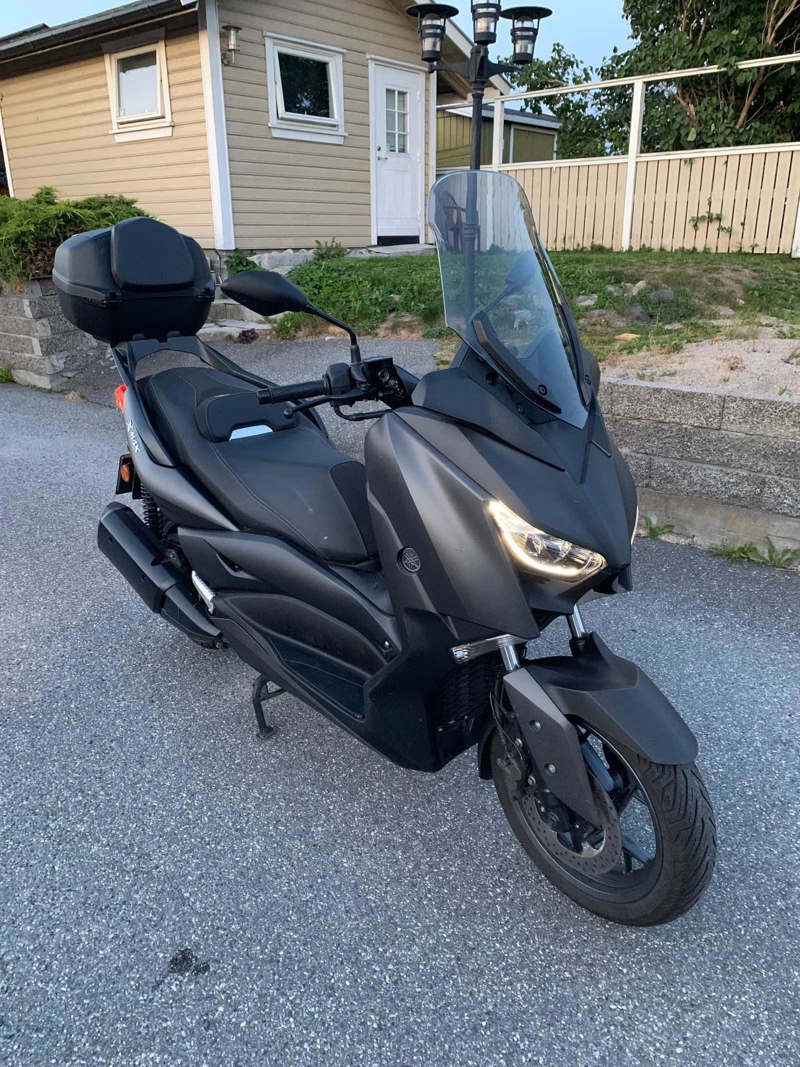 Yamaha X-Max 300 2020 1