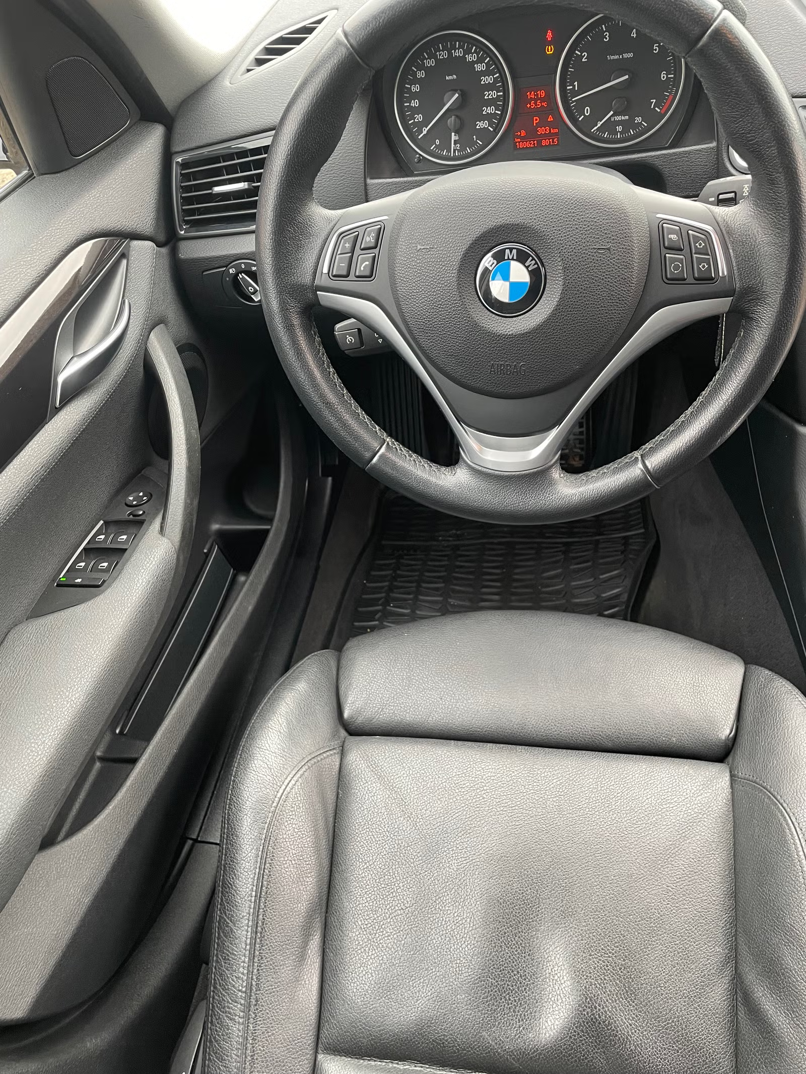 BMW X1 2014 21