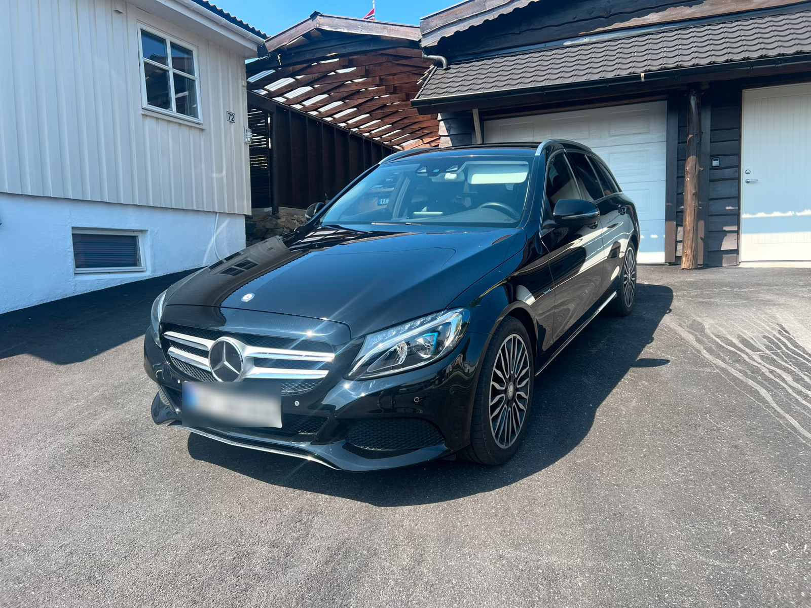 Mercedes-Benz C350e 2016 8