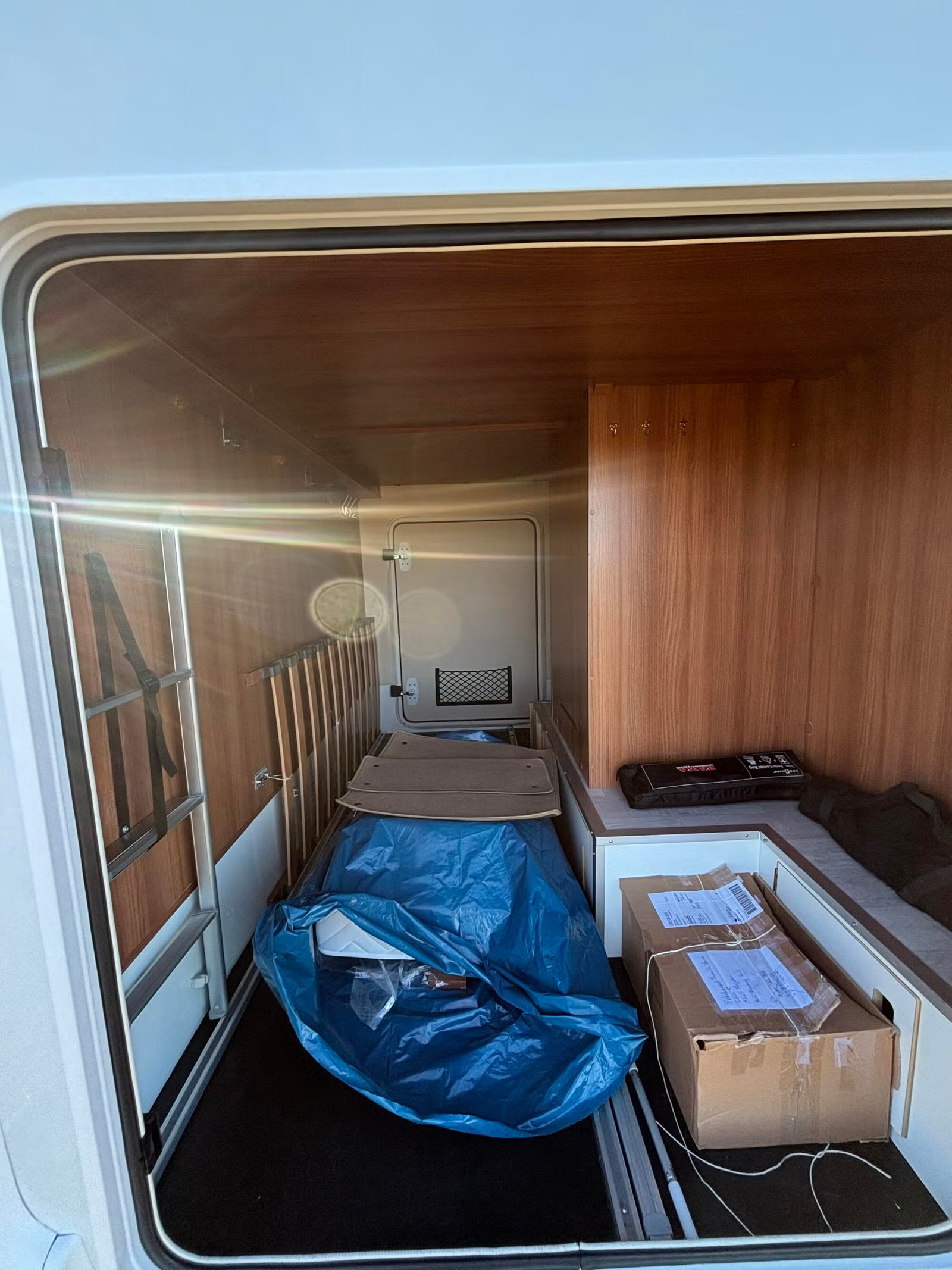 Challenger Sirius 3097 2015 19