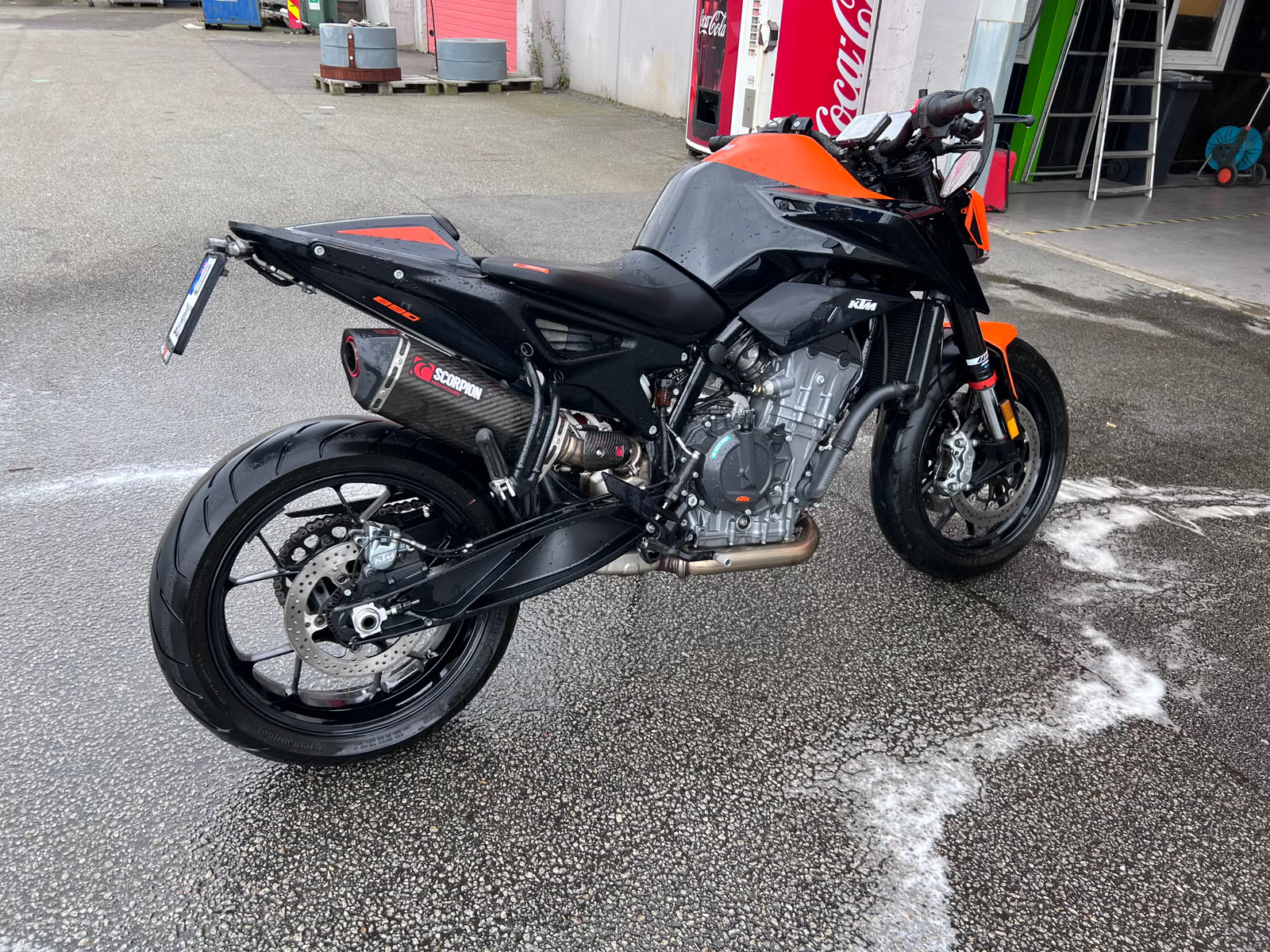KTM 890 Duke 2021 18