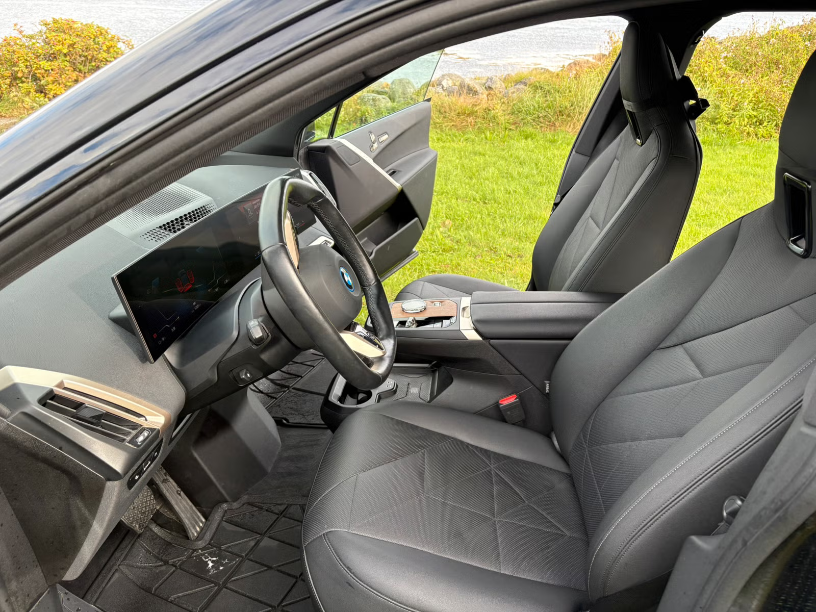 BMW iX xDrive50 2023 9