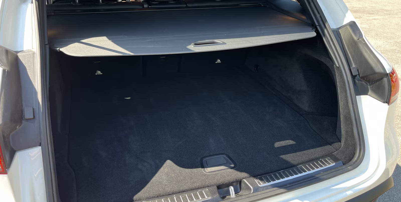 Mercedes-Benz EQC 2021 14