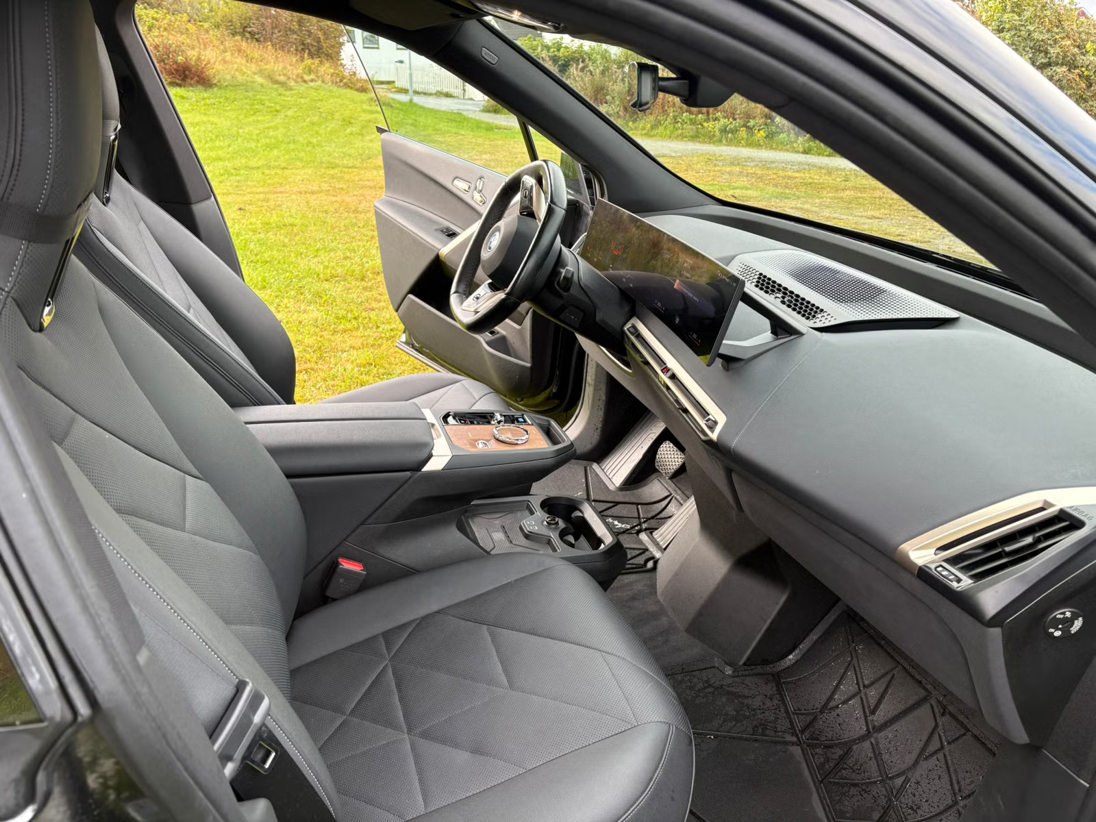 BMW iX xDrive50 2023 6