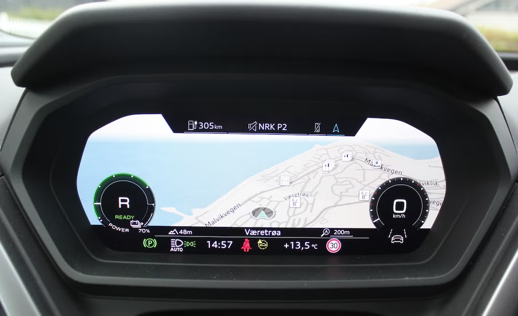 Audi Q4 e-tron 50 quattro Business plus 2022 16