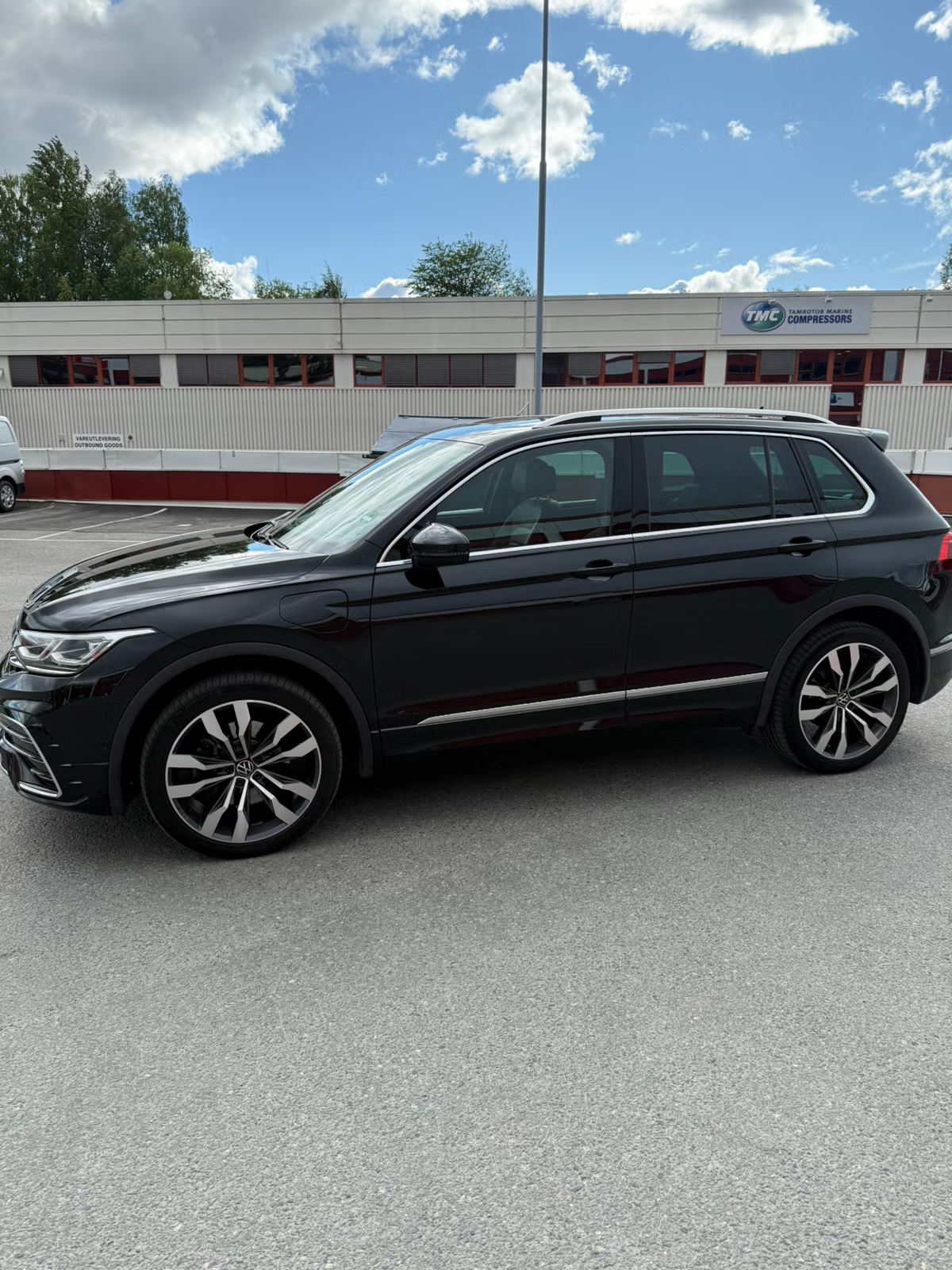 Volkswagen Tiguan eHybrid R-Line 2023 7