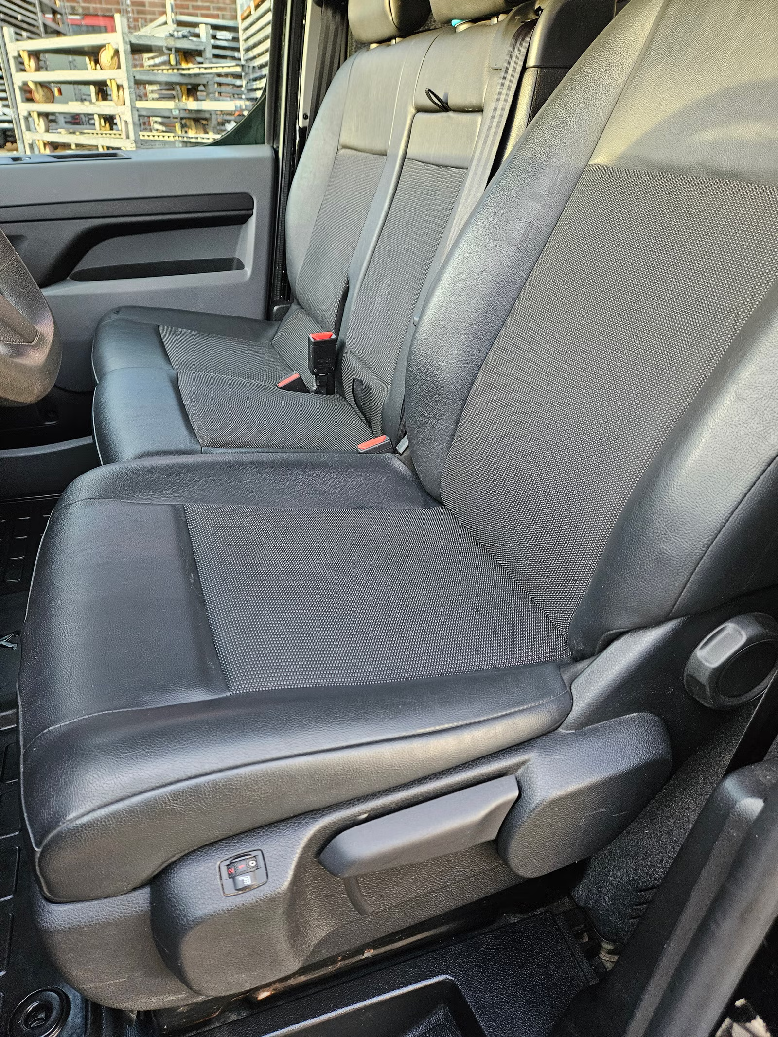 Peugeot e-Expert 2021 9