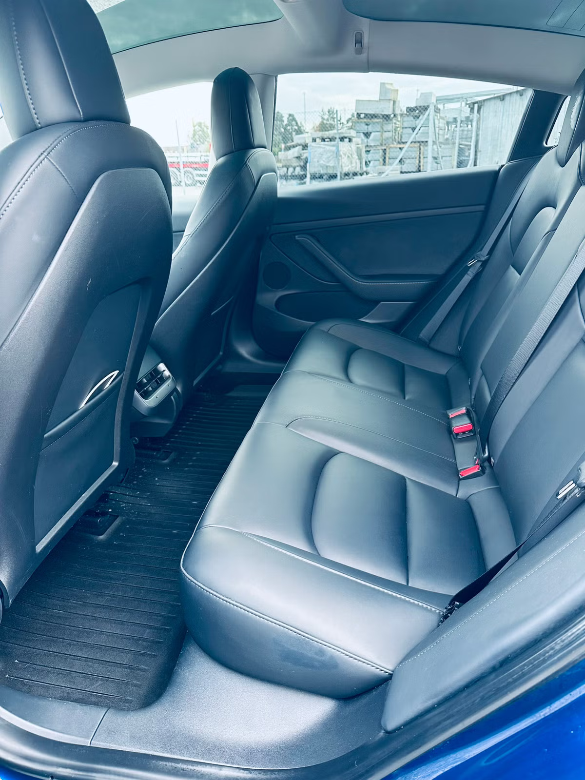 Tesla Model 3 2021 4