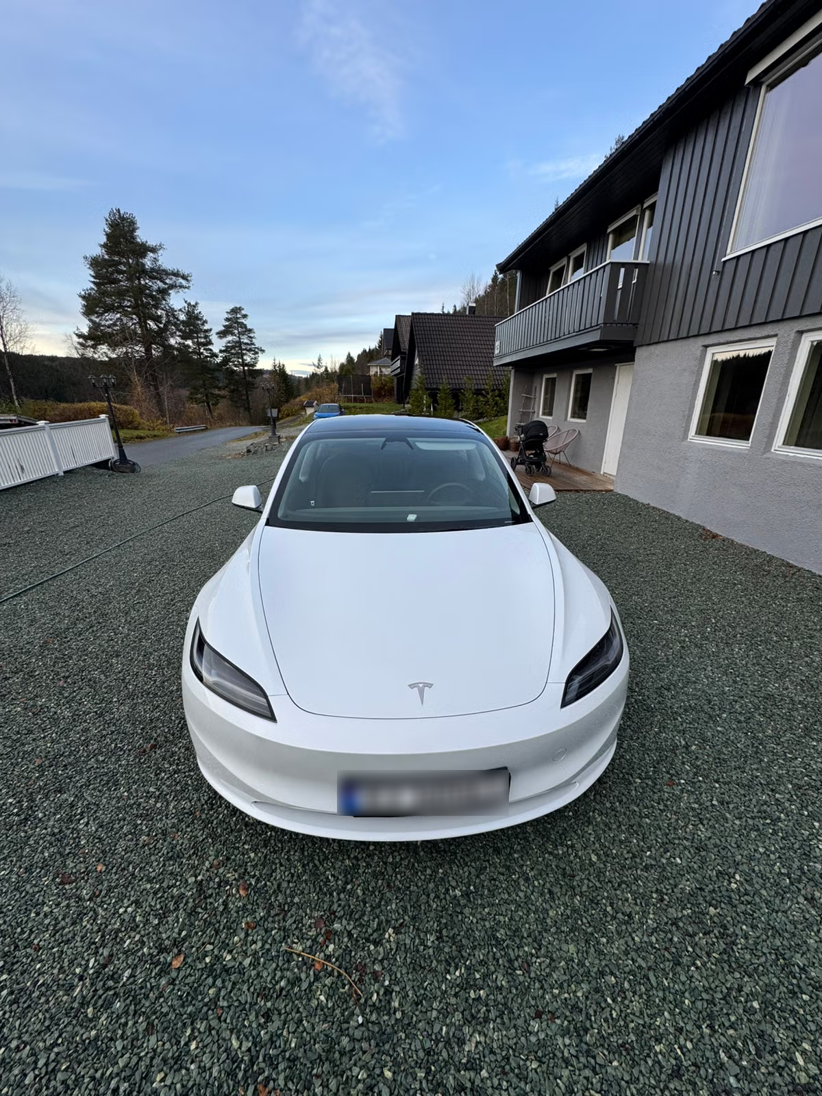 Tesla Model 3 2024 1