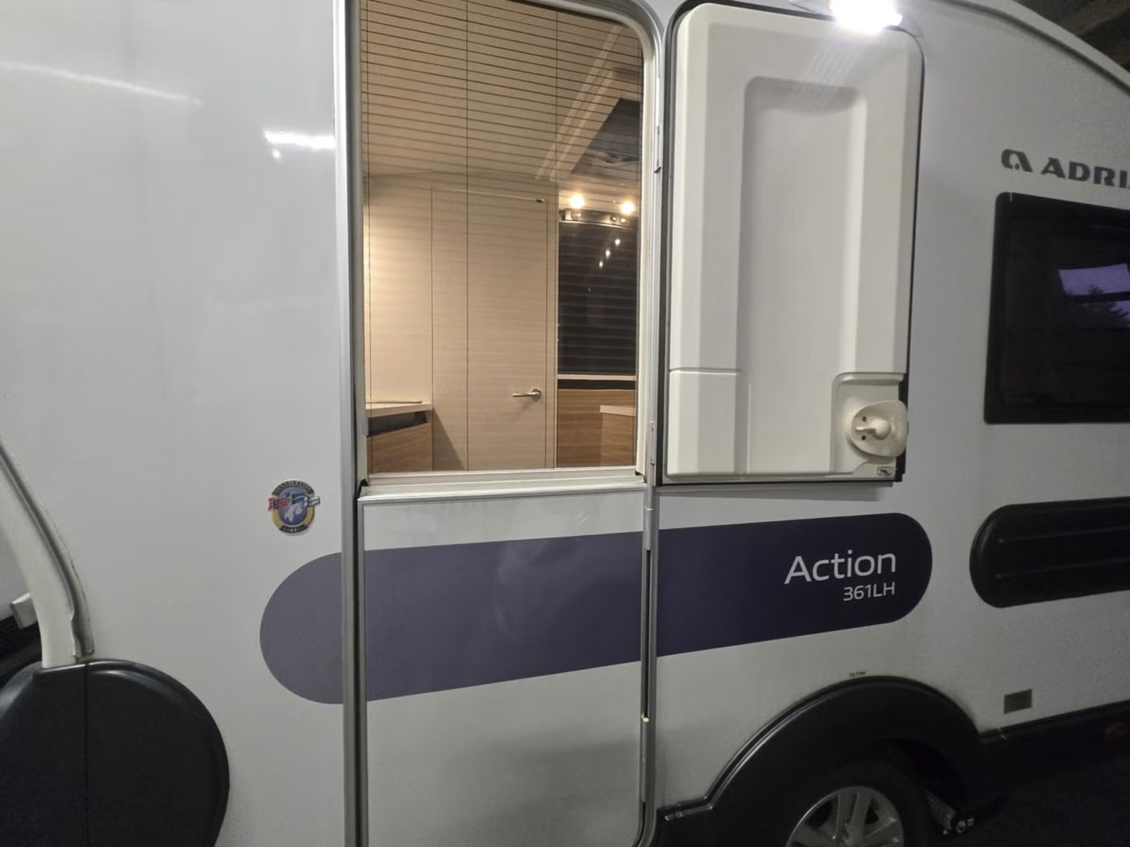 Adria Action 361 2017 3