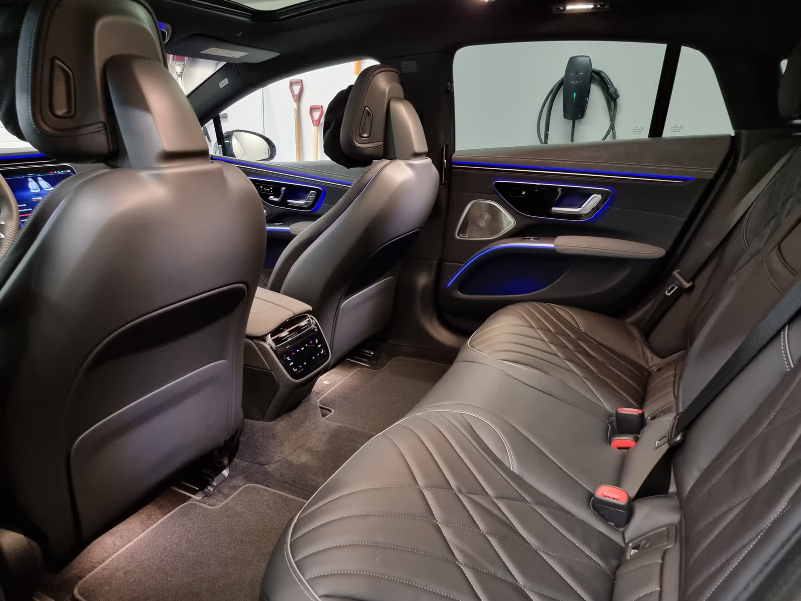 Mercedes-Benz EQS 2023 17