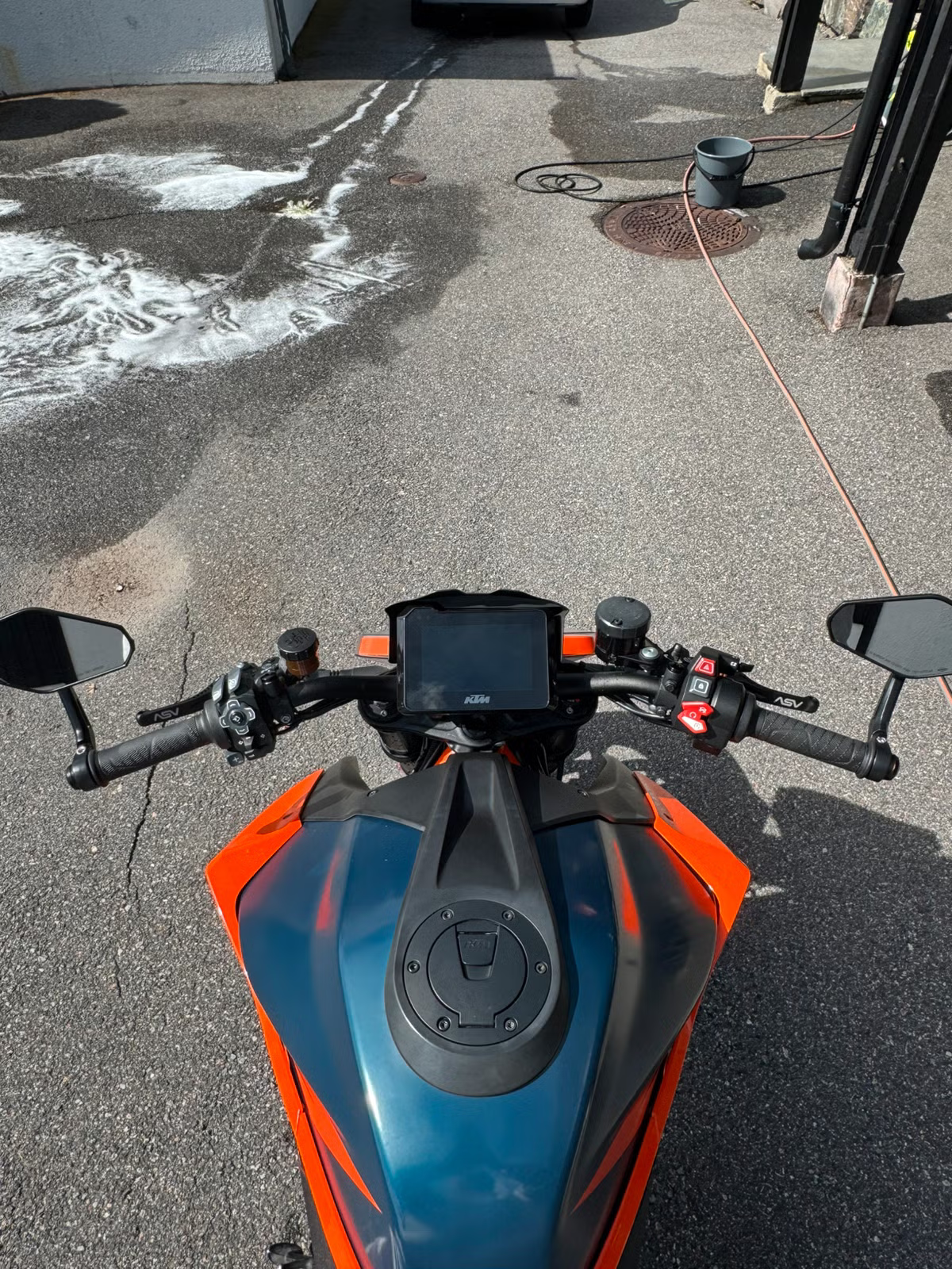 KTM 1290 Super Duke R 2020 19